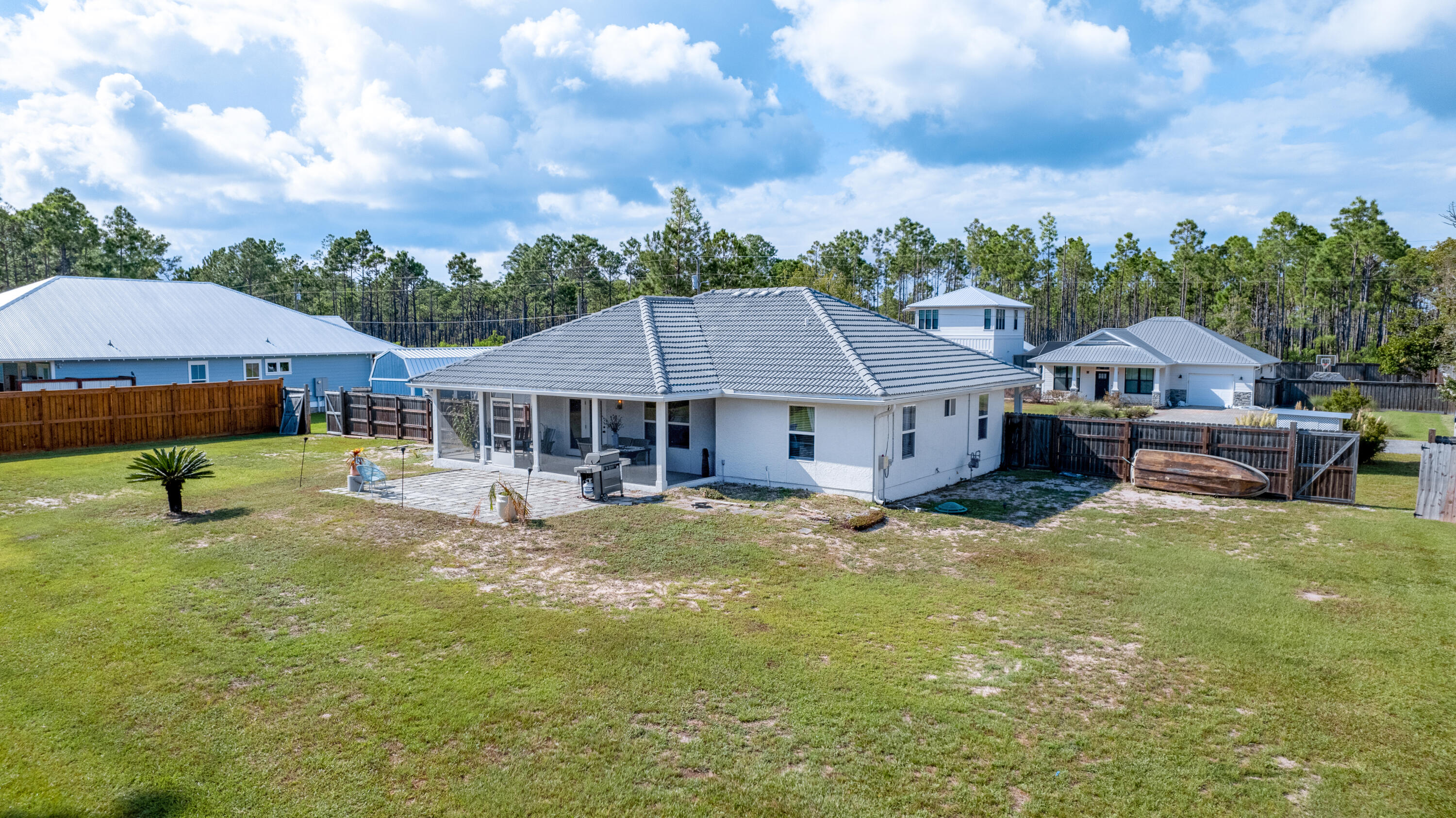 THOMPSON PLANTATION - Residential