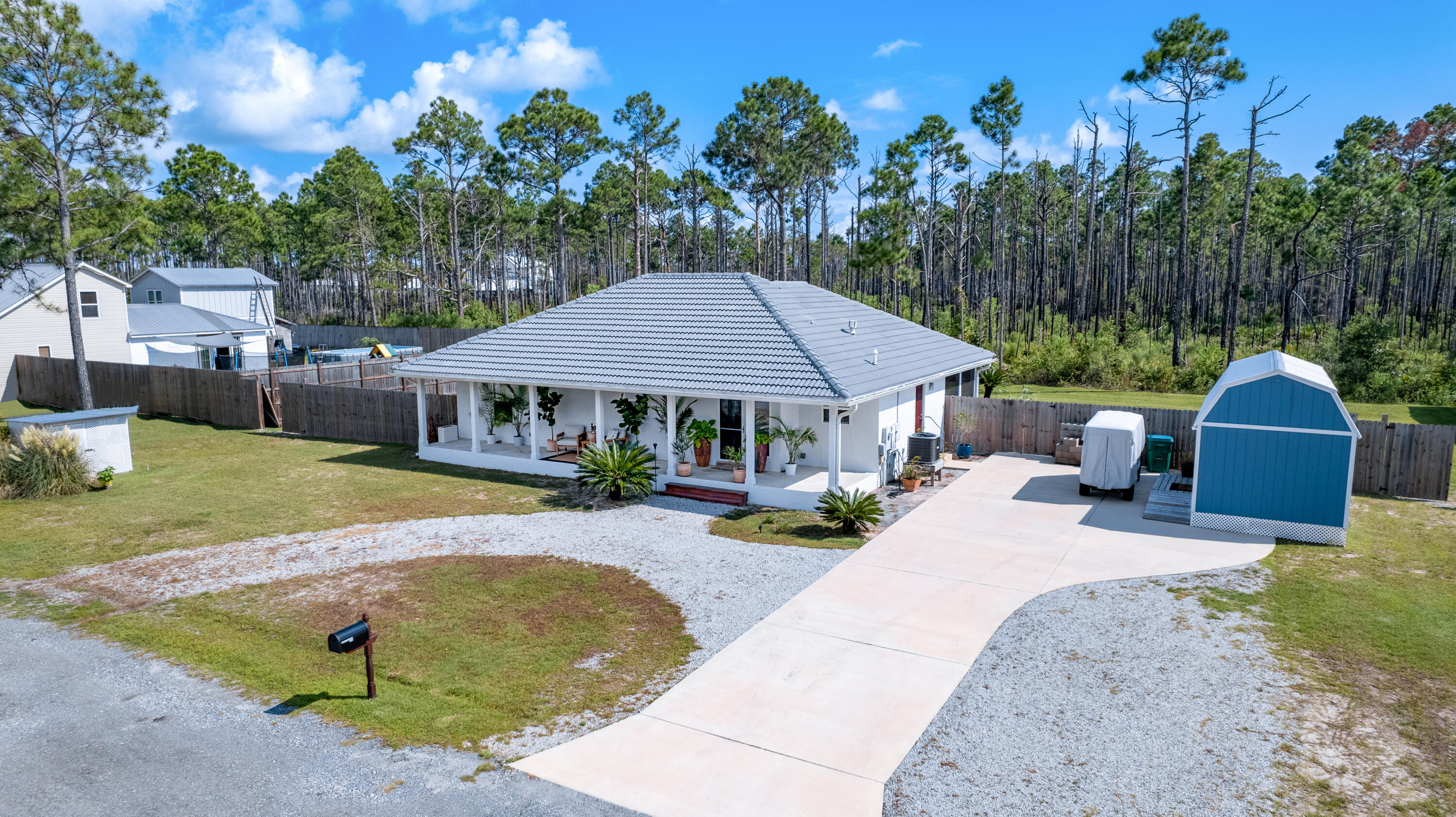 THOMPSON PLANTATION - Residential