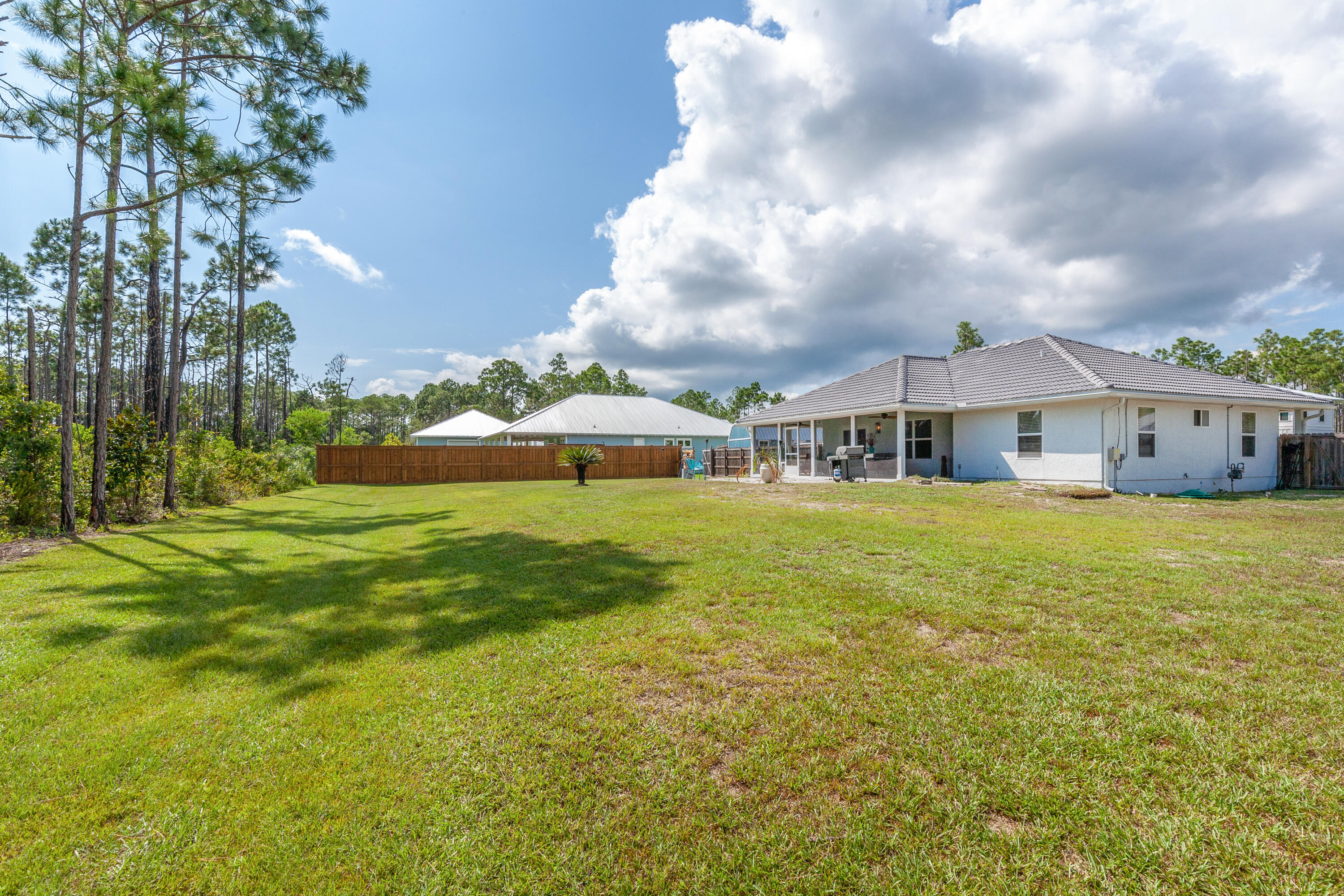 THOMPSON PLANTATION - Residential