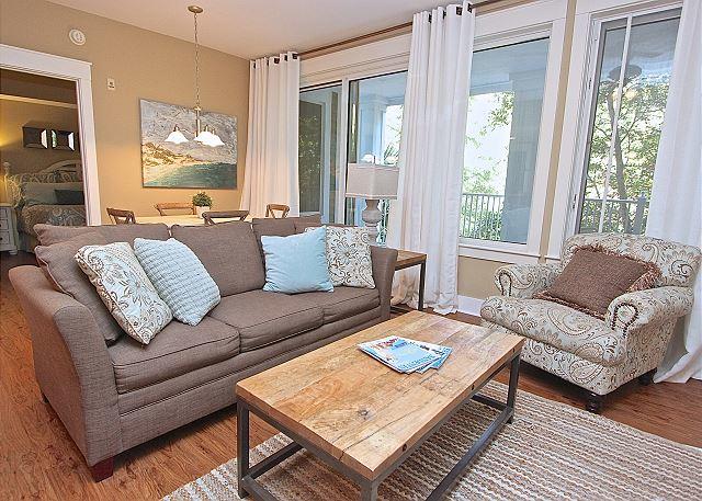 PILOT HOUSE - Residential