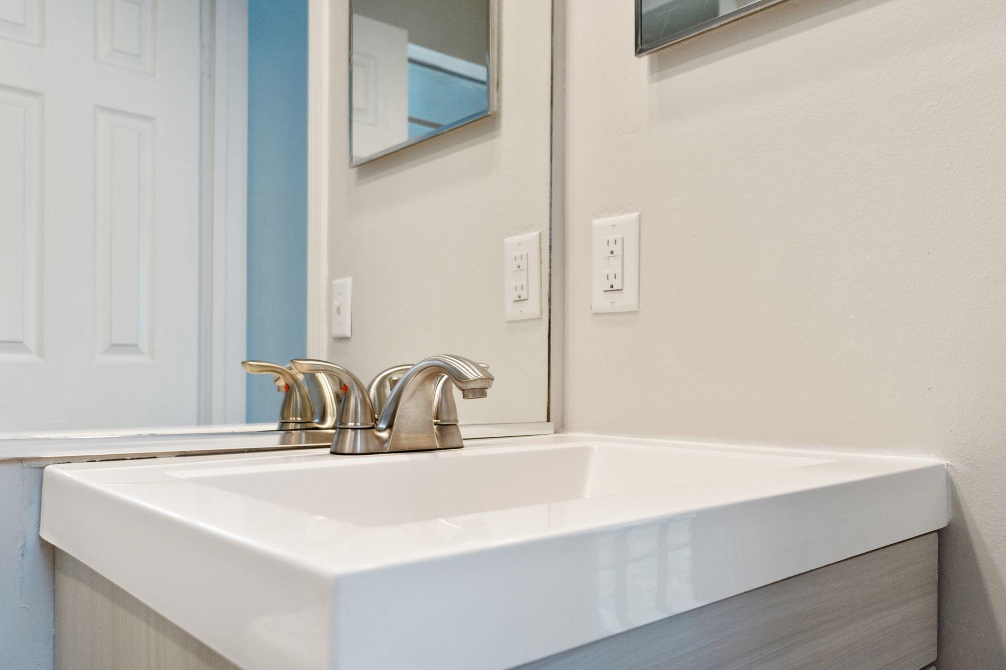 MARY ESTHER HEIGHTS - Residential