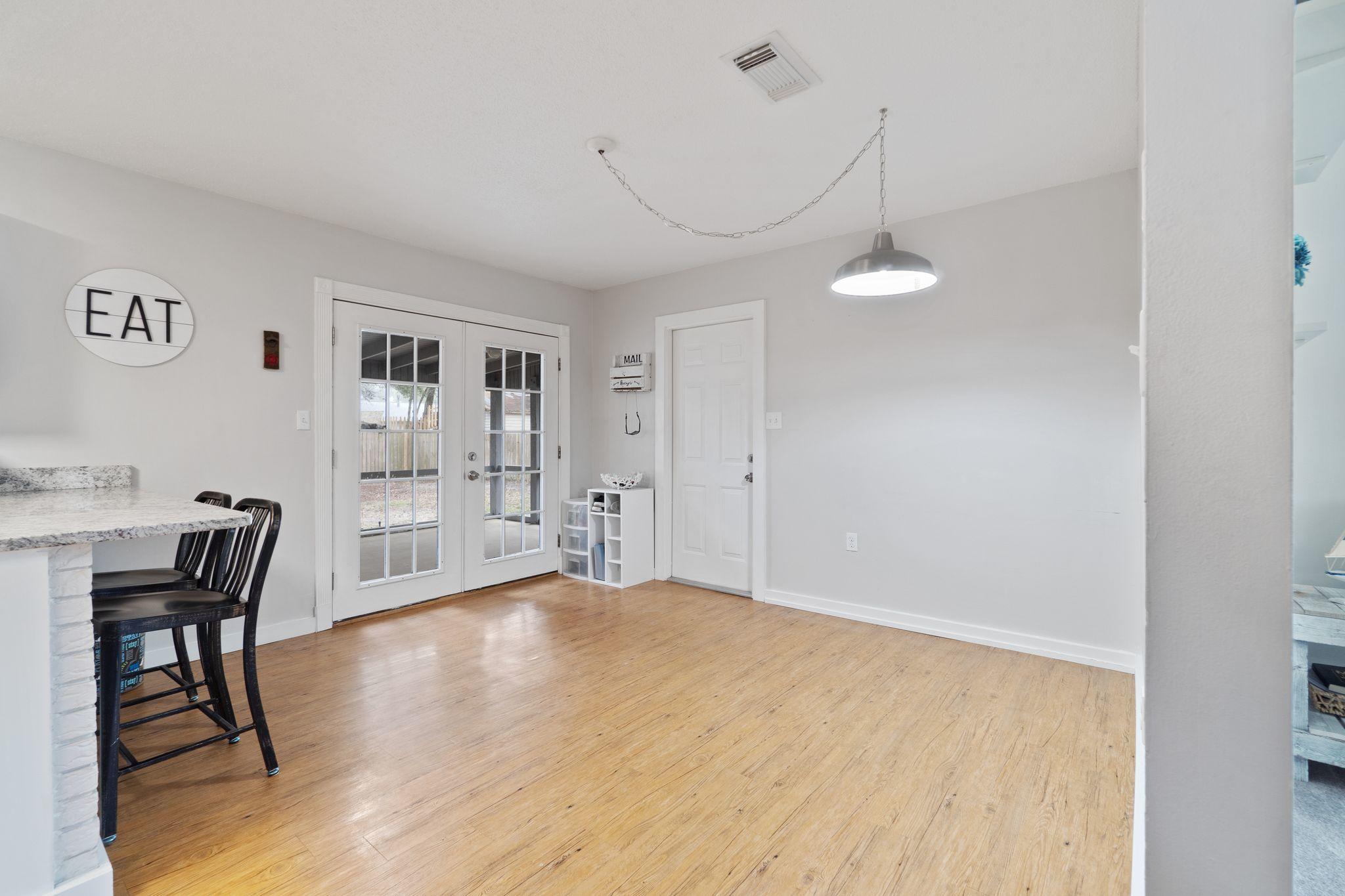 MARY ESTHER HEIGHTS - Residential