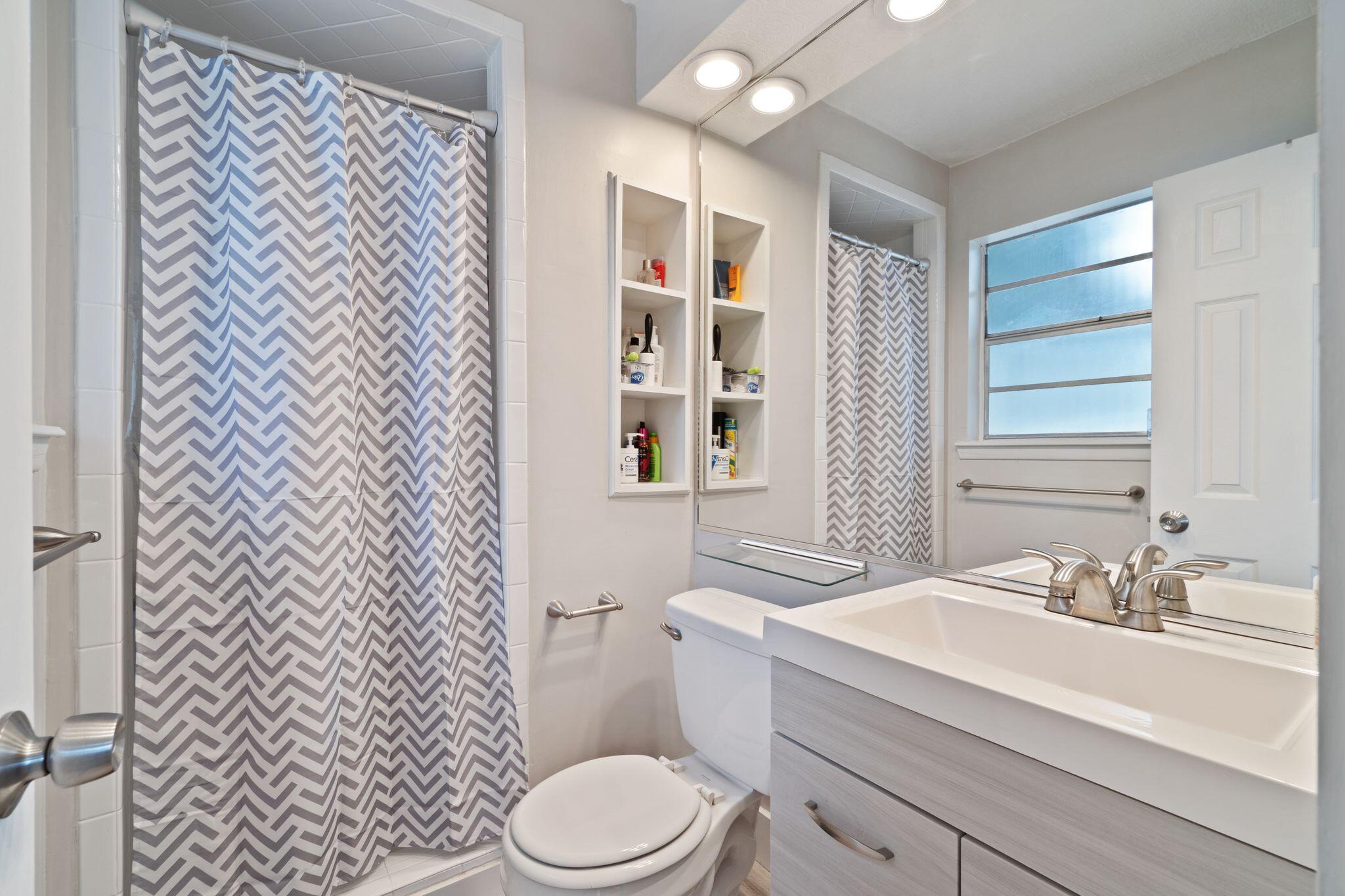 MARY ESTHER HEIGHTS - Residential