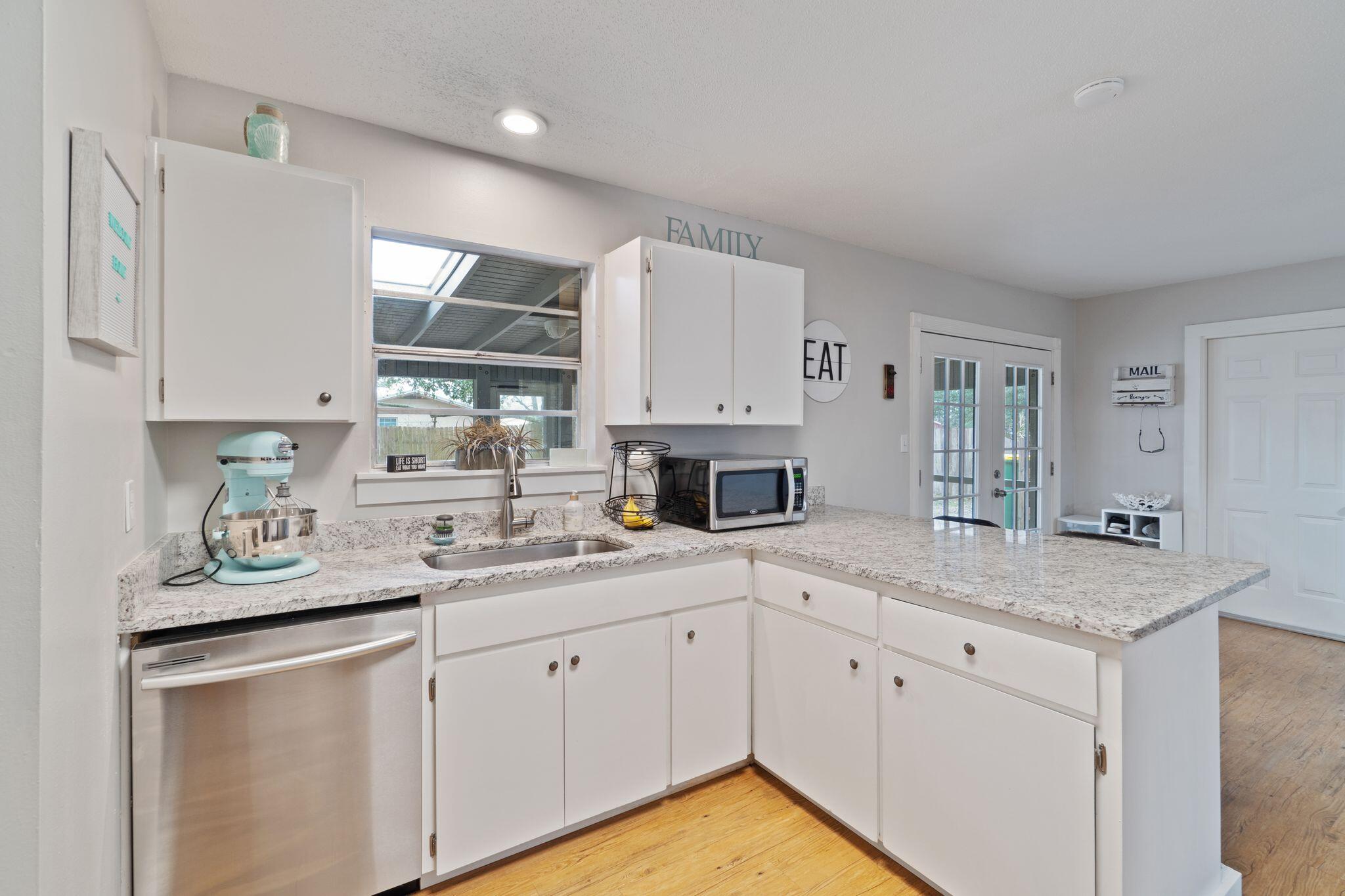 MARY ESTHER HEIGHTS - Residential