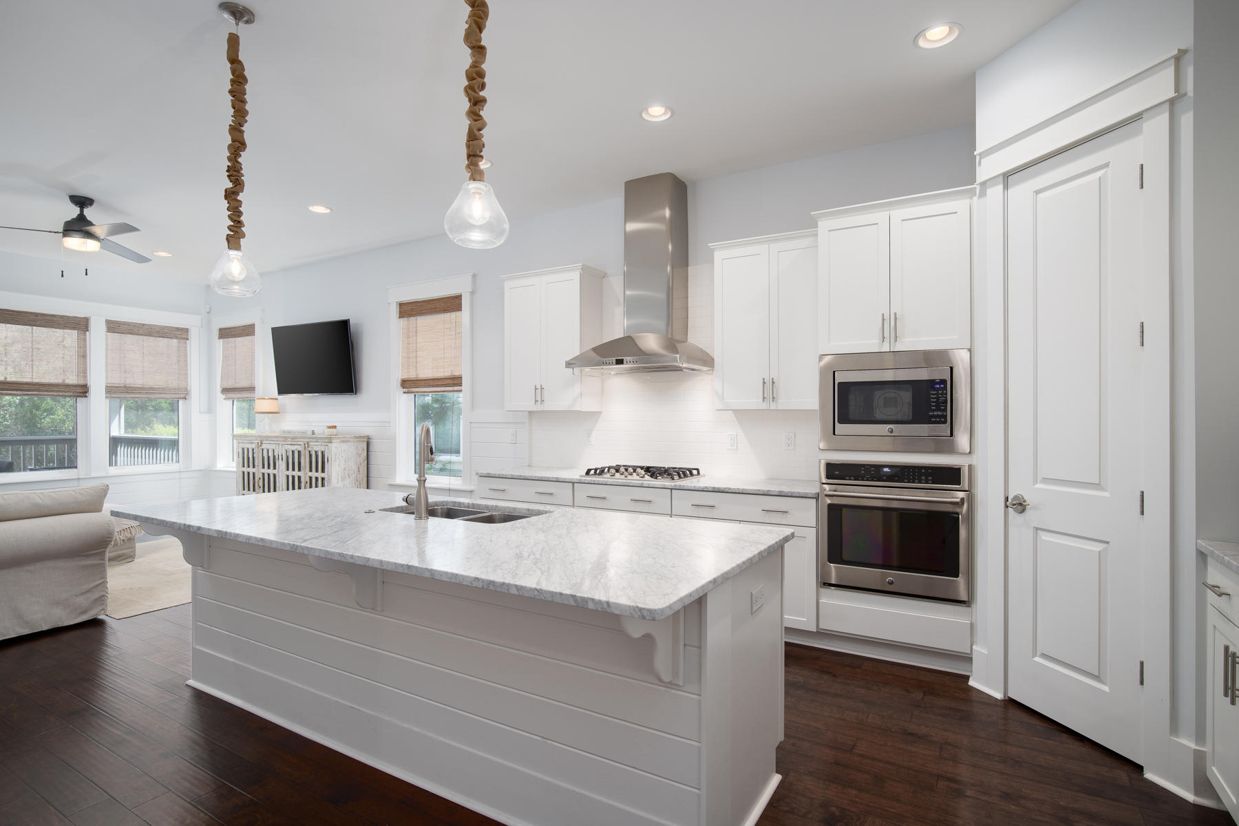 NATUREWALK AT SEAGROVE - Residential