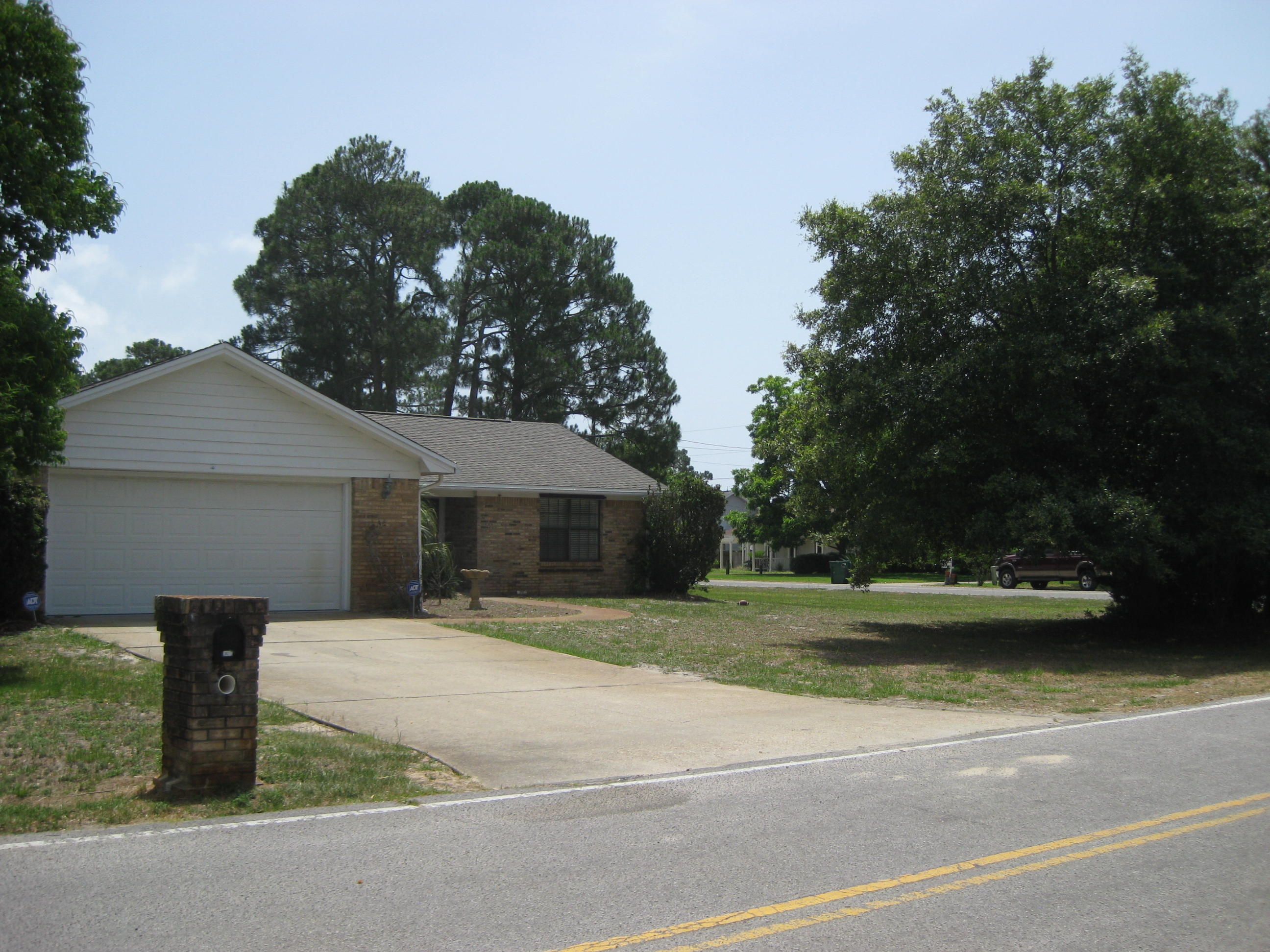 KELL-AIRE GARDENS - Residential