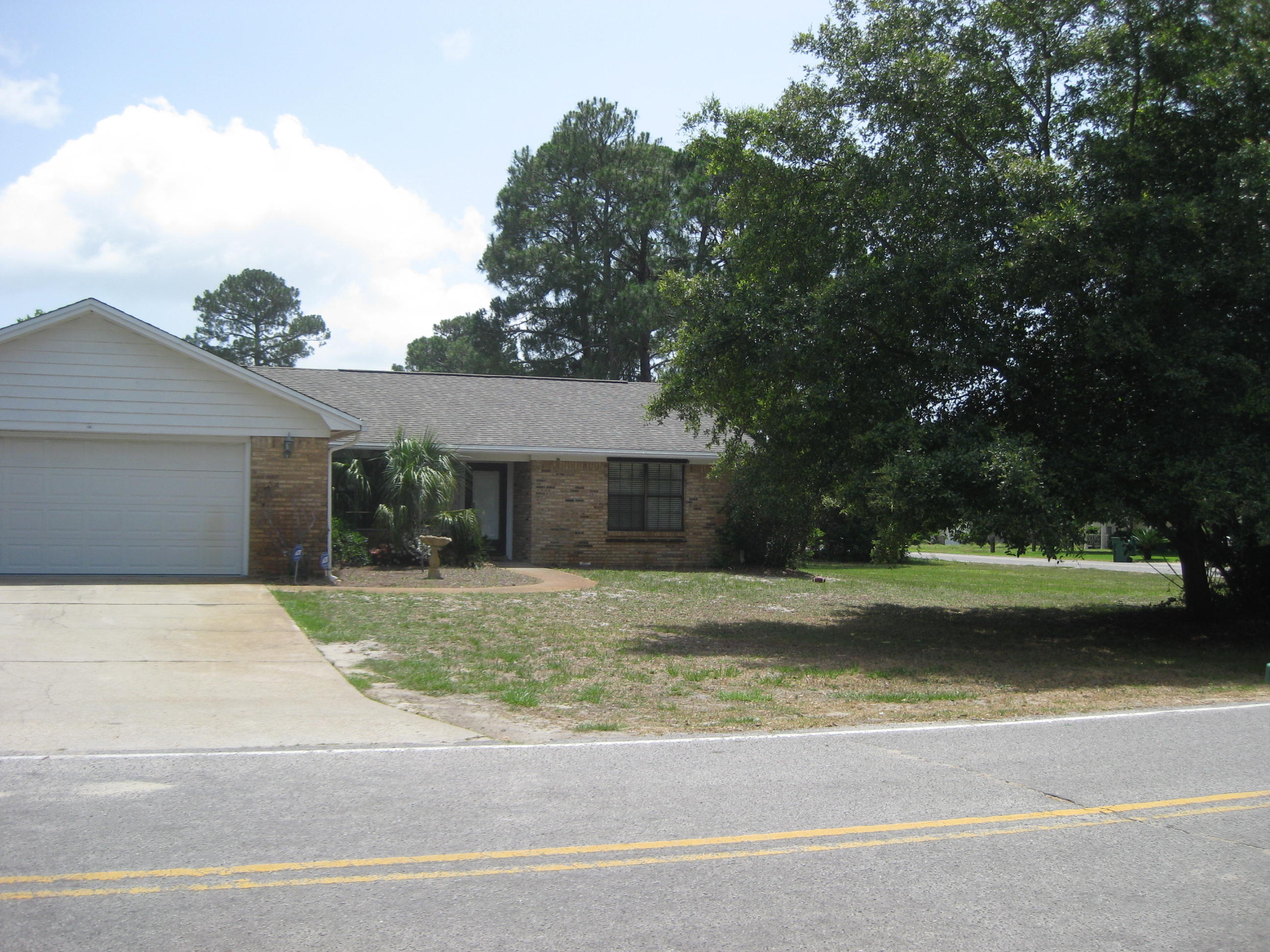 KELL-AIRE GARDENS - Residential