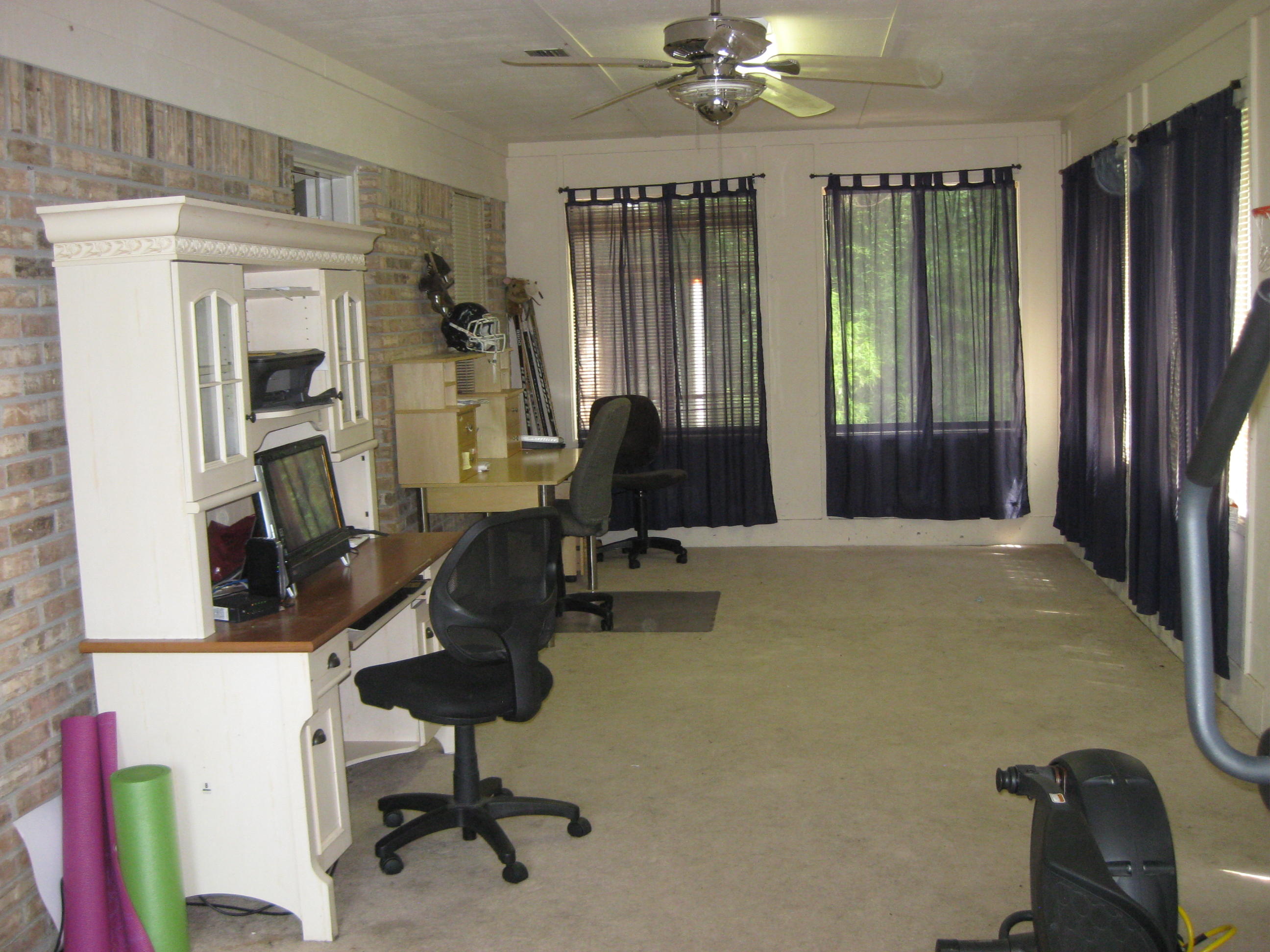 KELL-AIRE GARDENS - Residential