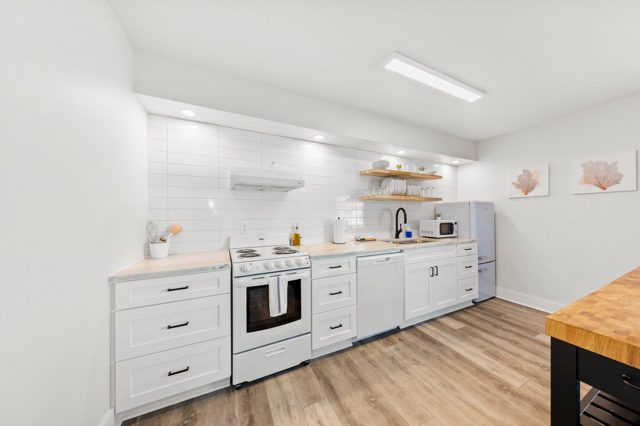 WAYMAR CONDO - Residential Lease