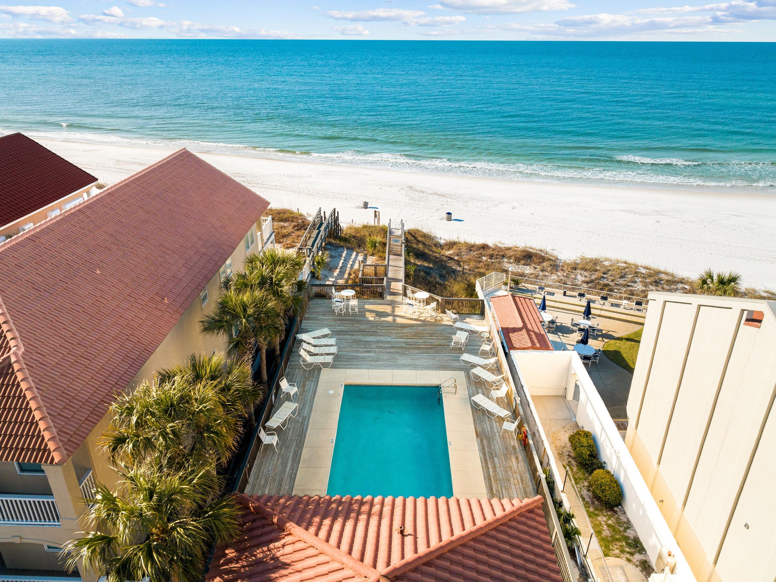 LA VALENCIA BEACH RESORT - Land