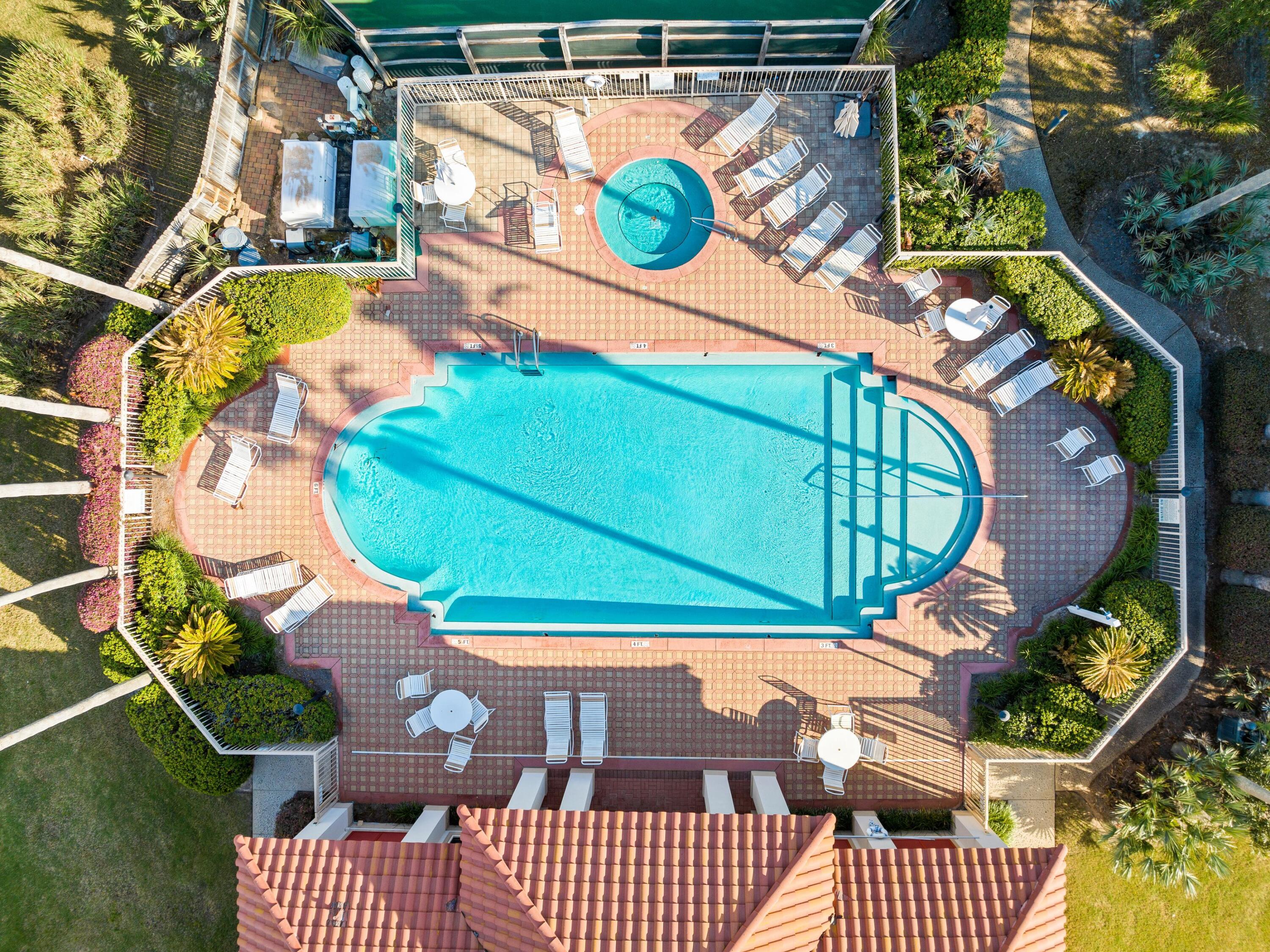 LA VALENCIA BEACH RESORT - Land