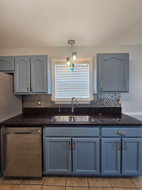 VILLAGE WEST - Residential Lease