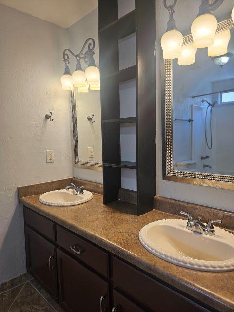 VILLAGE WEST - Residential Lease