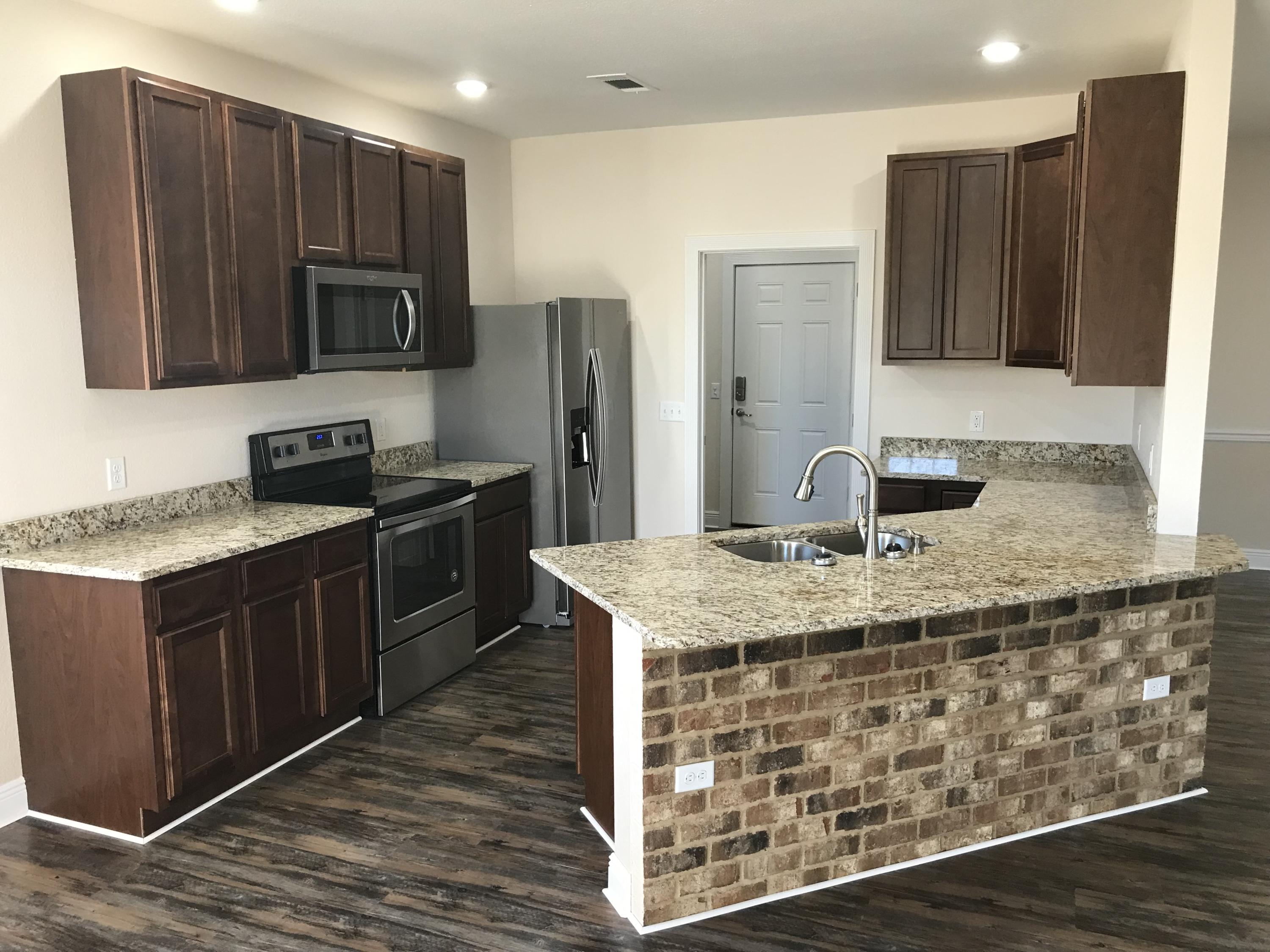 HIDDEN LAKES ESTATES - Residential