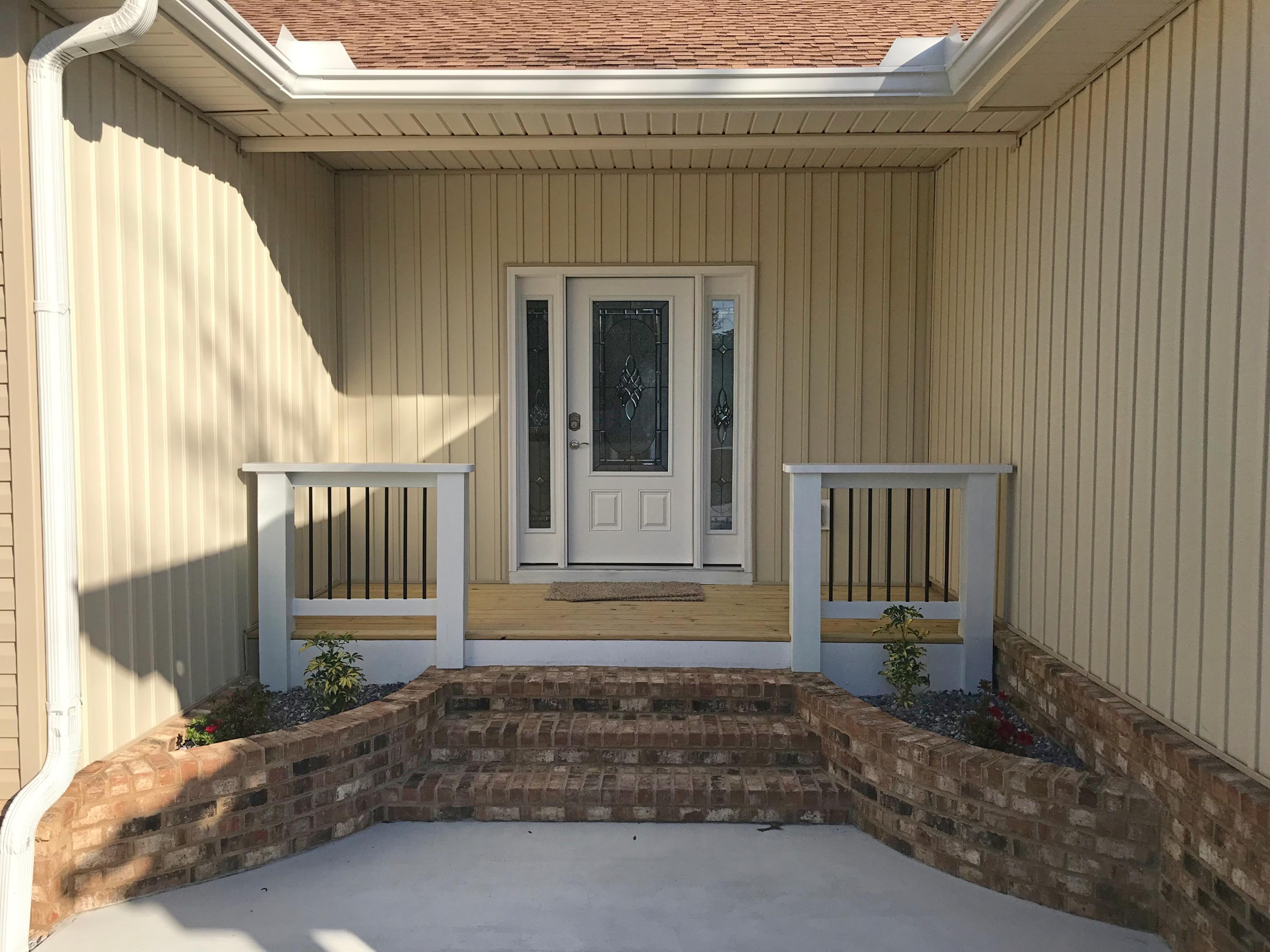 HIDDEN LAKES ESTATES - Residential