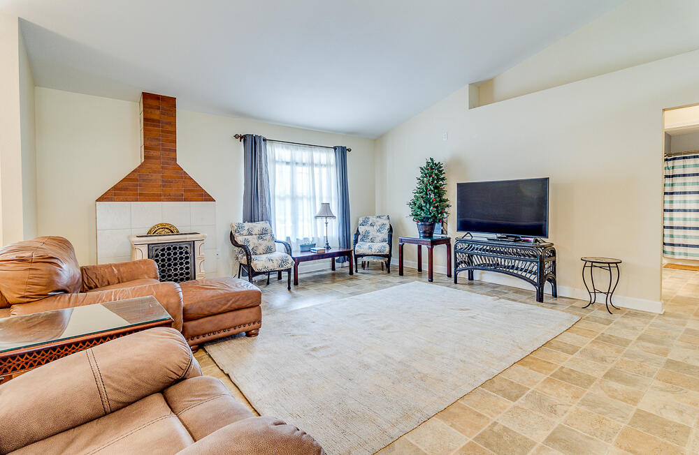 TANGLEWOOD - Residential