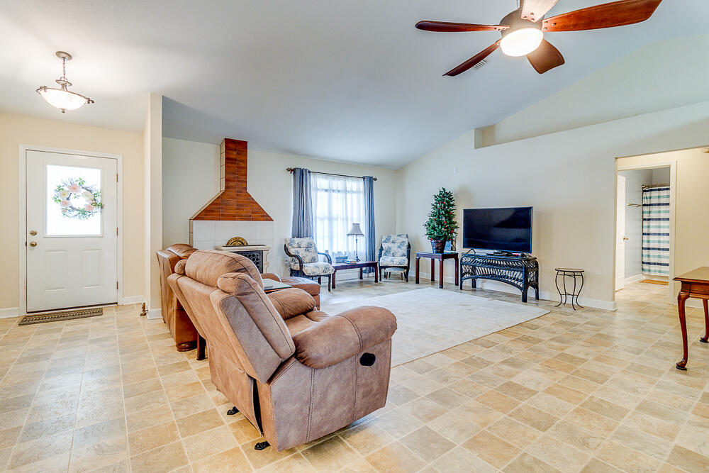 TANGLEWOOD - Residential