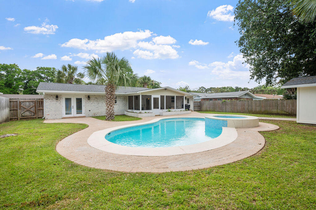 PALM ESTATES UNIT 1 - Residential
