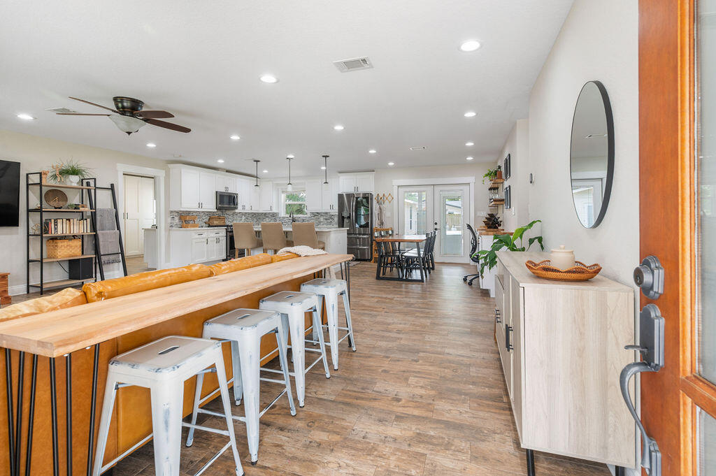 PALM ESTATES UNIT 1 - Residential