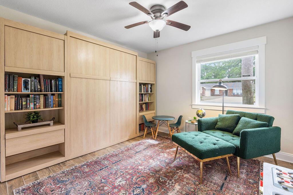 PALM ESTATES UNIT 1 - Residential