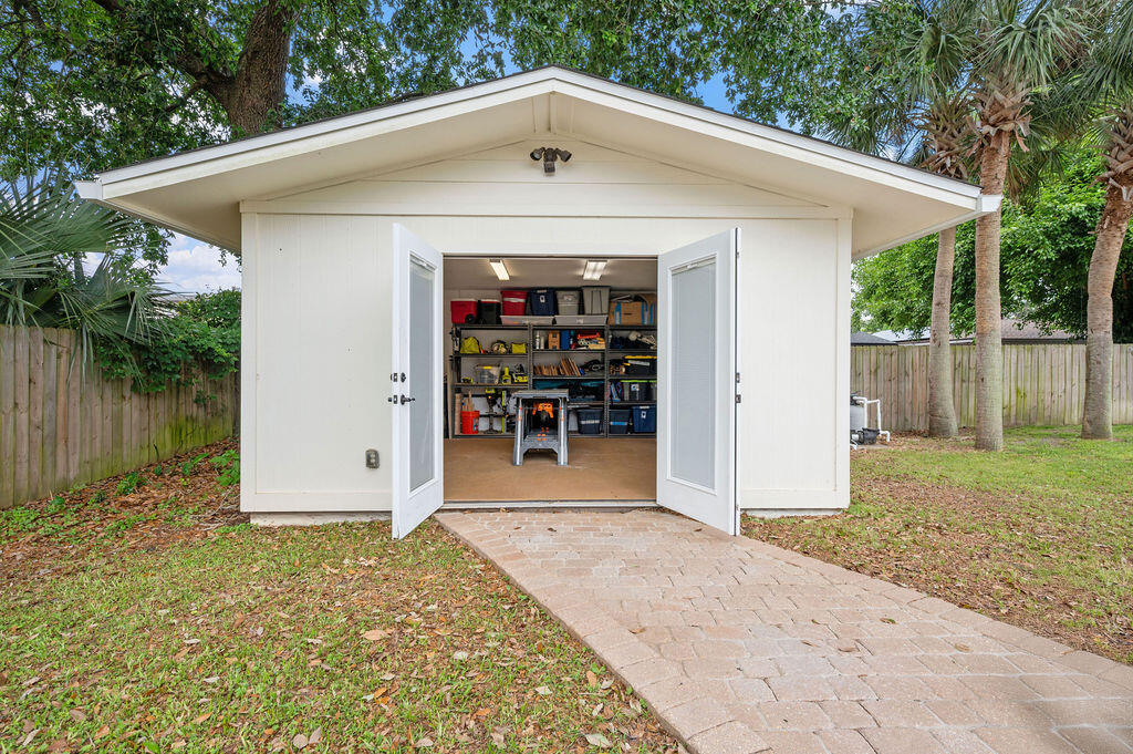 PALM ESTATES UNIT 1 - Residential