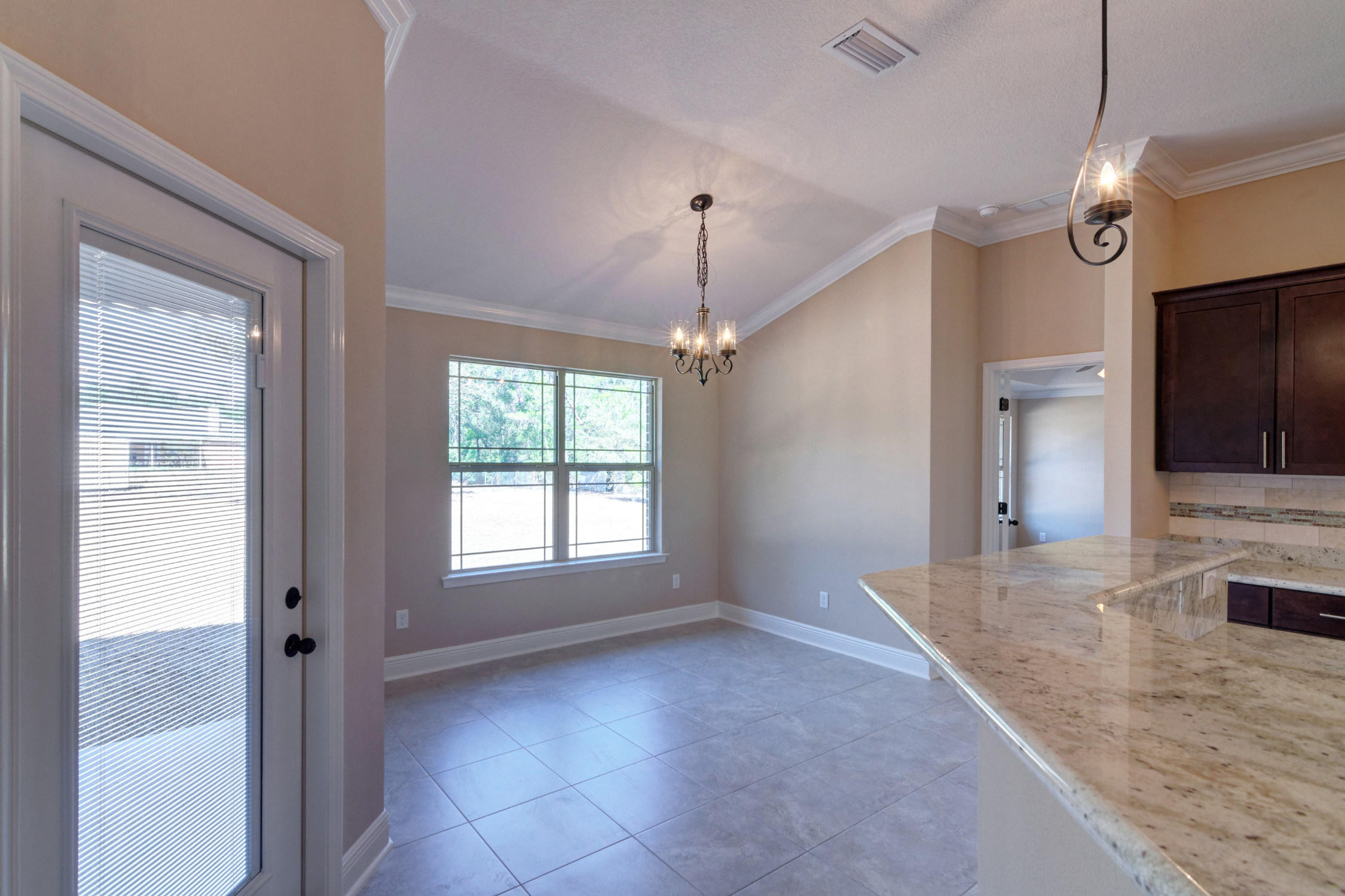 HOLLEY BY THE SEA - Residential