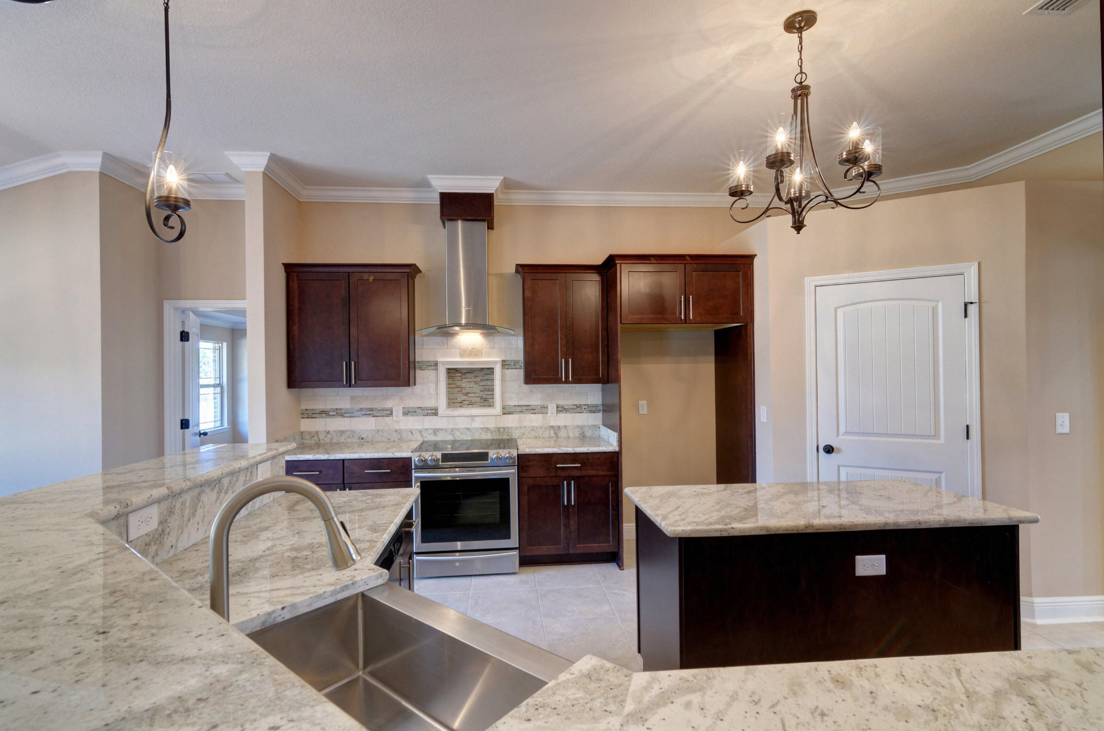 HOLLEY BY THE SEA - Residential