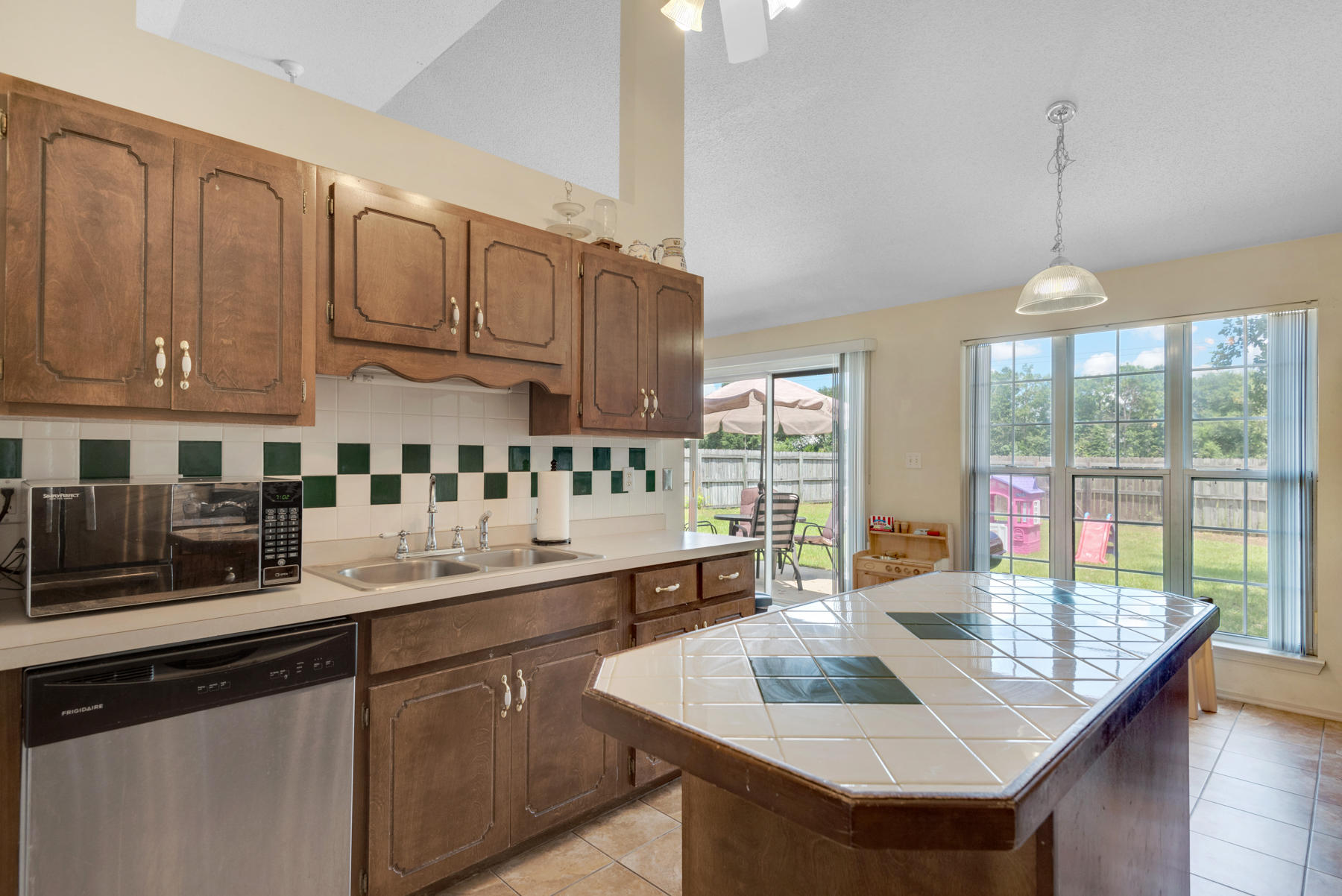 PINNACLE POINT - Residential