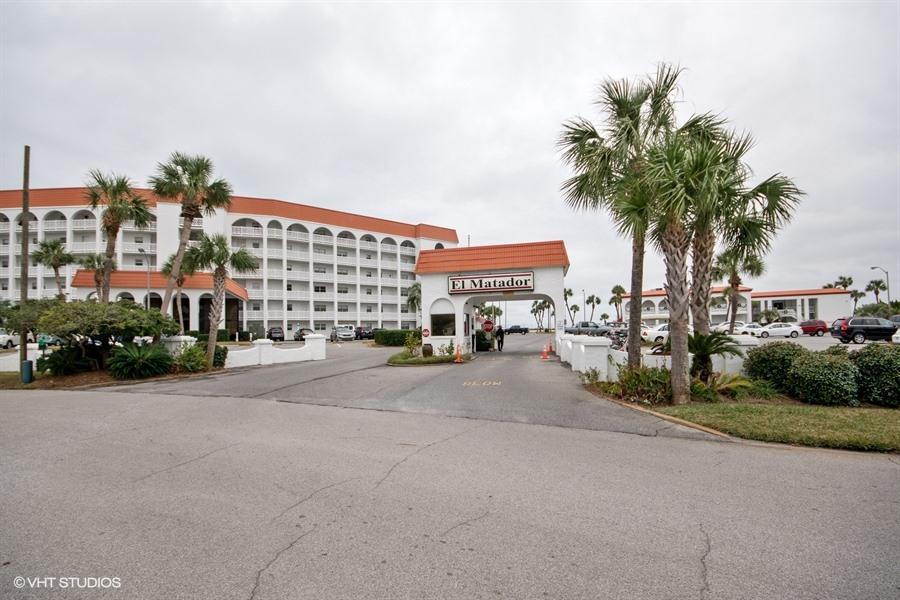 EL MATADOR CONDO - Residential