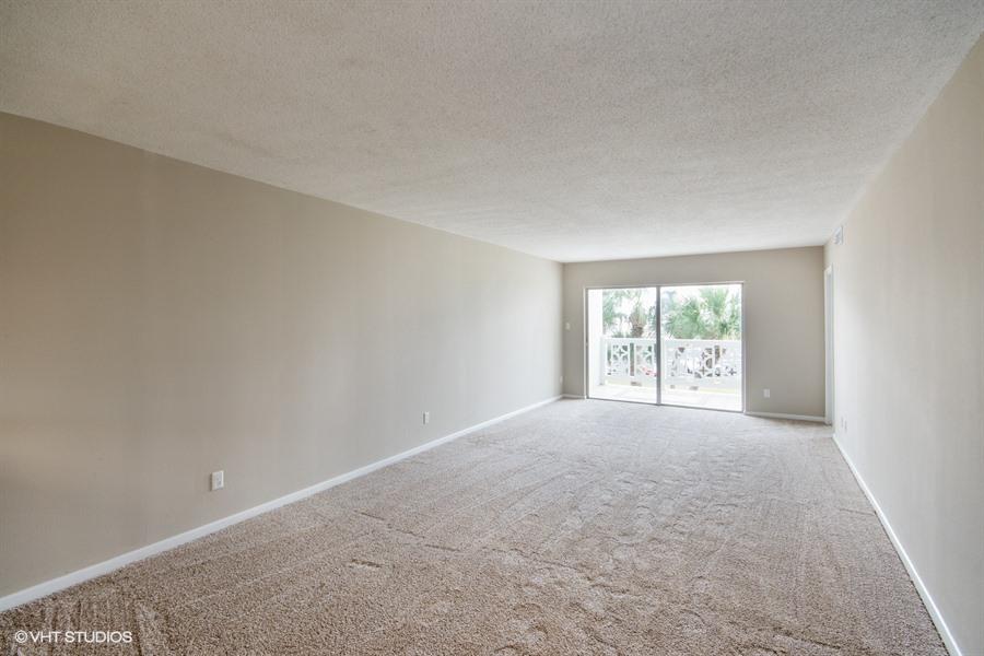 EL MATADOR CONDO - Residential
