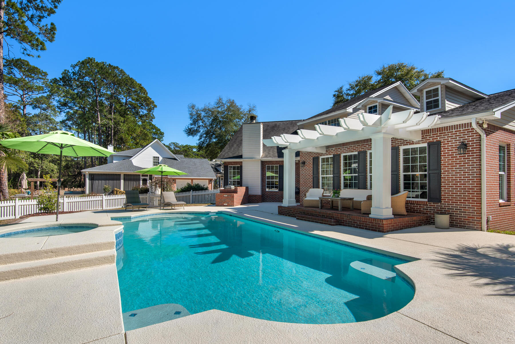 VILLAGE OF BOLTON AT BLUEWATER BAY - Residential