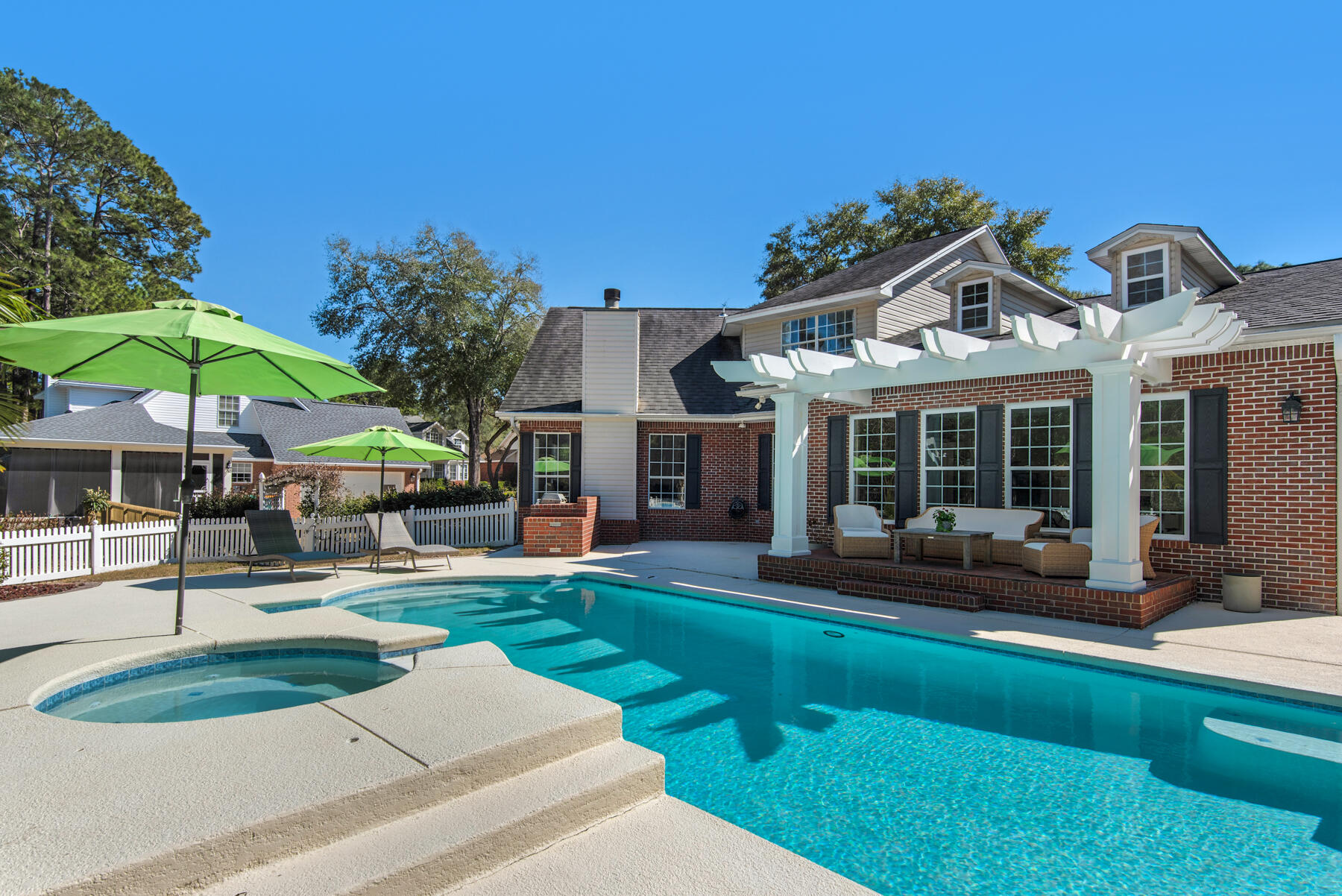VILLAGE OF BOLTON AT BLUEWATER BAY - Residential