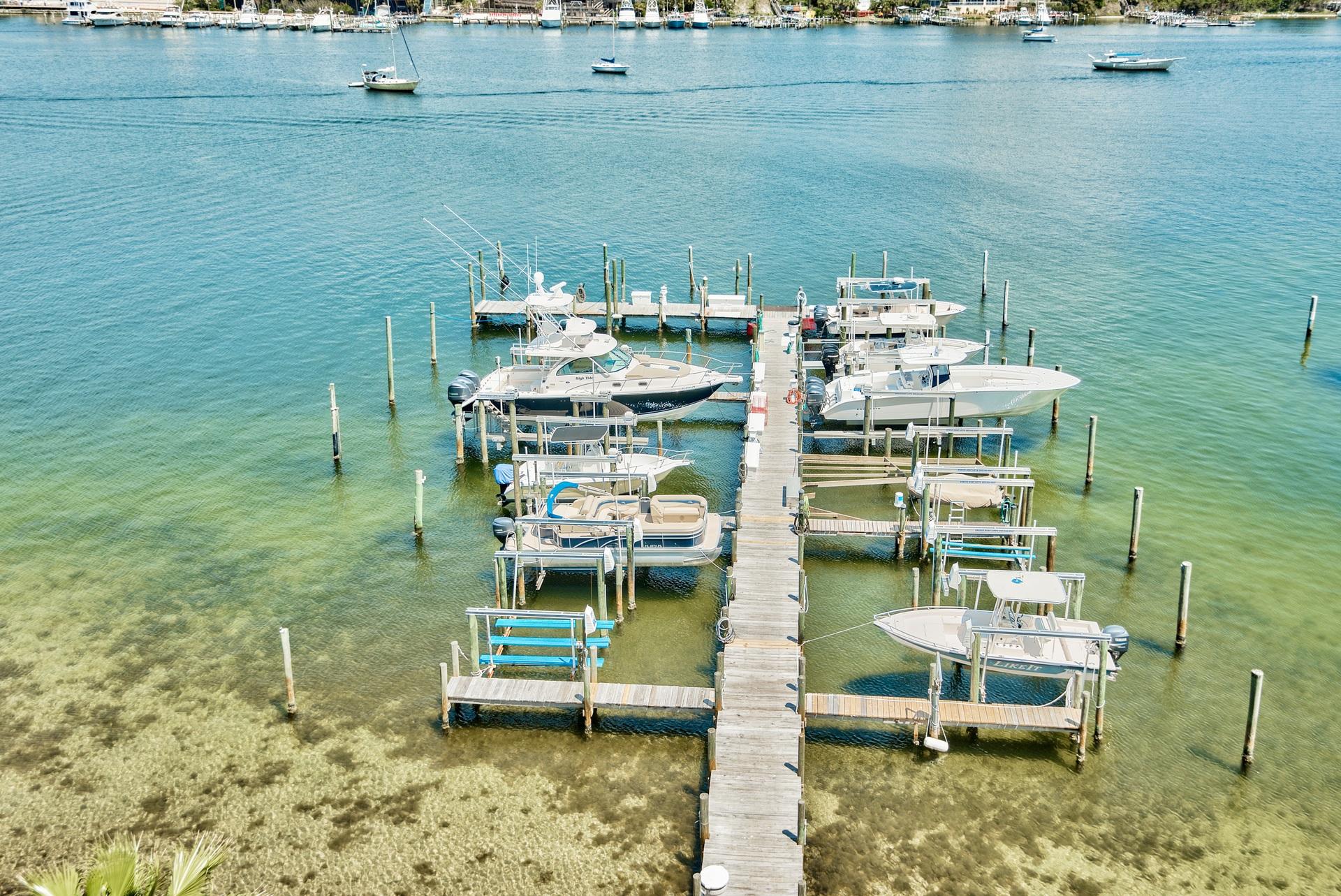 HARBOR LIGHTS - Residential