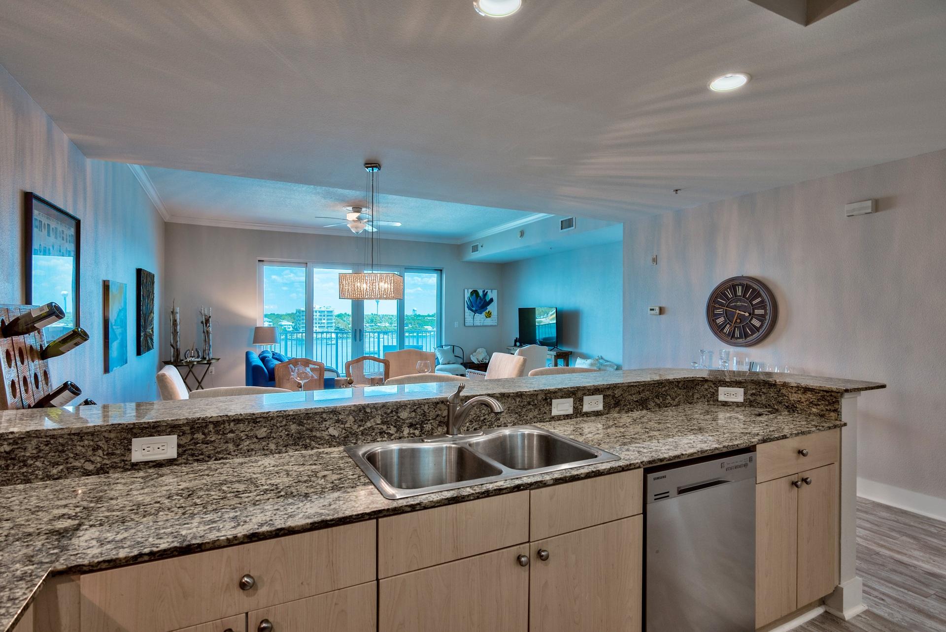 HARBOR LIGHTS - Residential