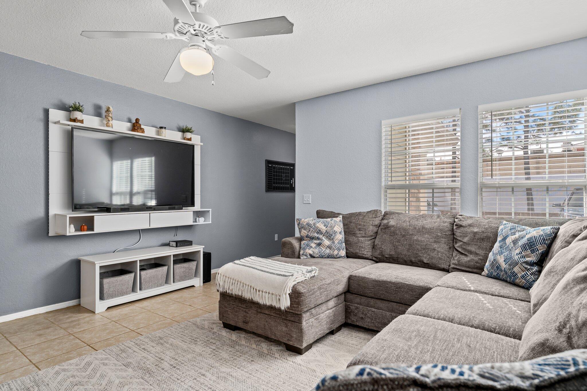 NAUTILUS CONDO - Residential