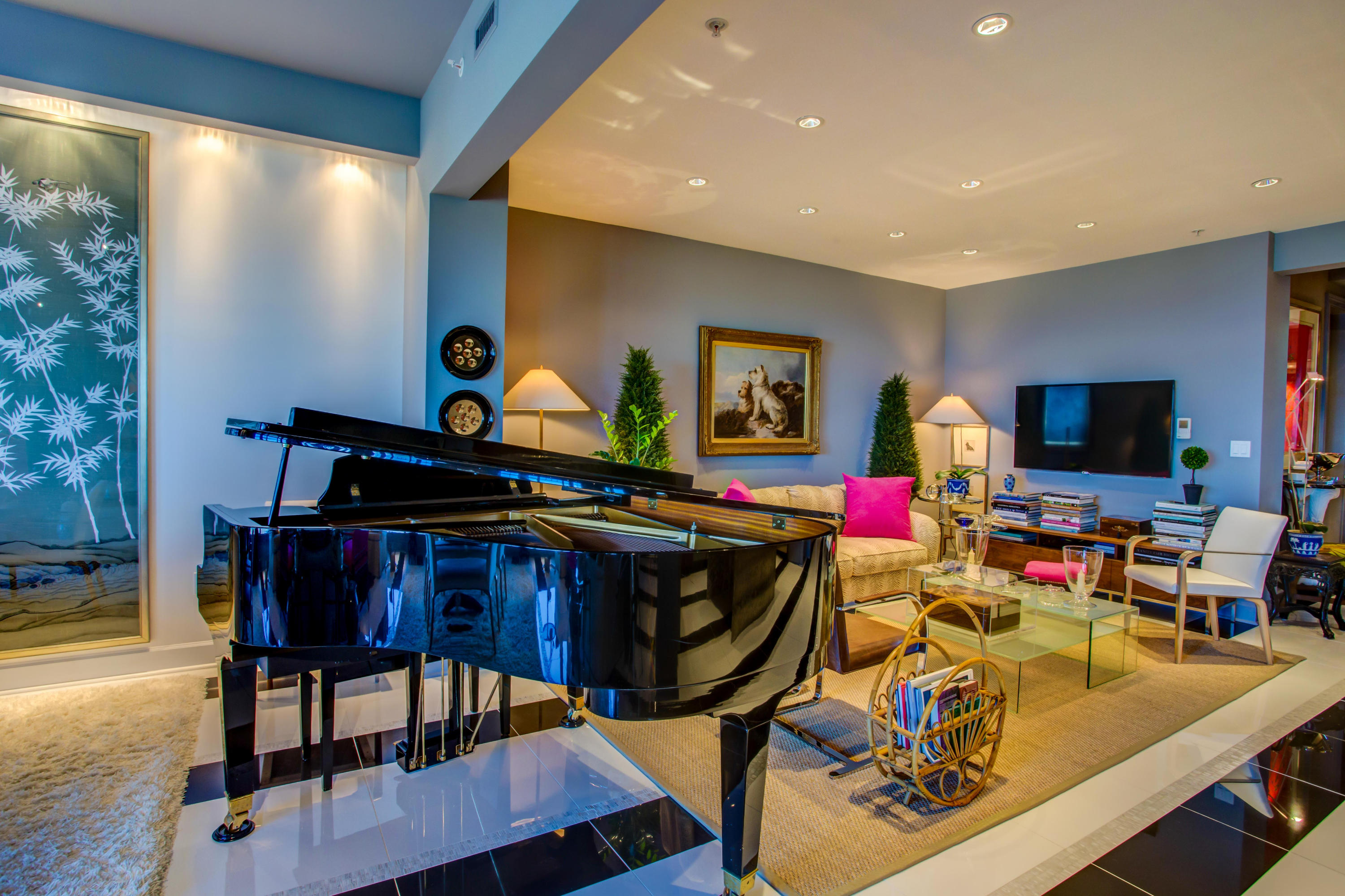 ONE WATER PLACE - Residential