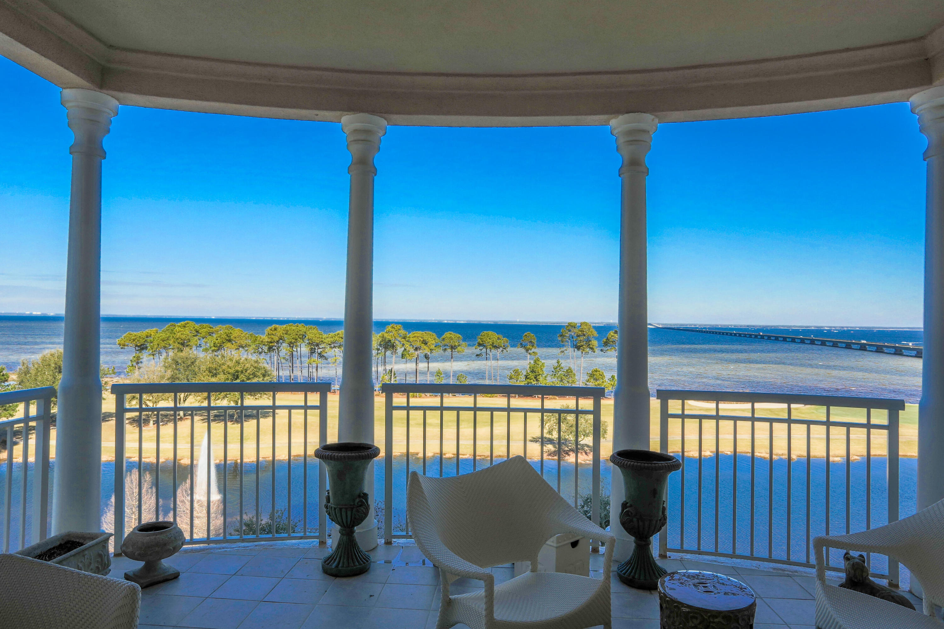 ONE WATER PLACE - Residential