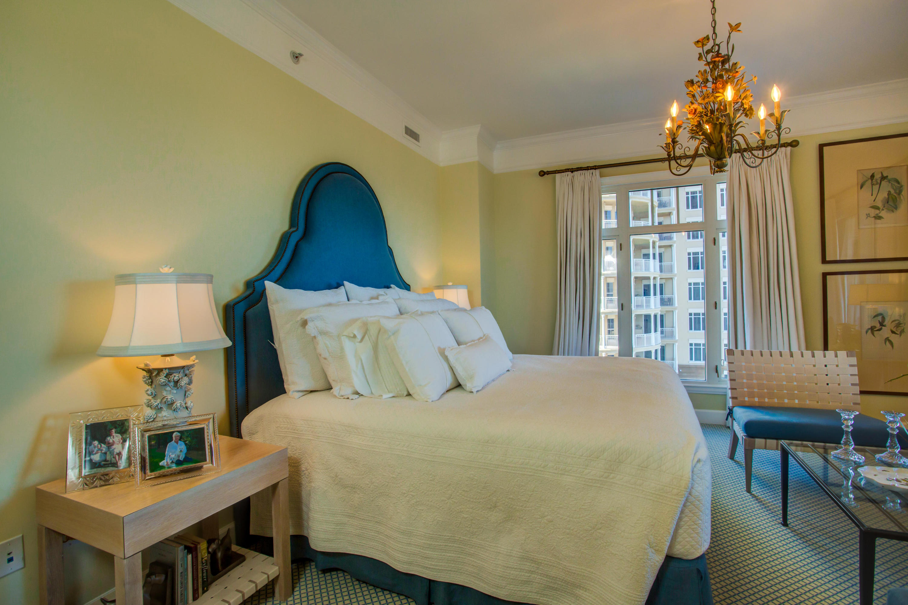 ONE WATER PLACE - Residential