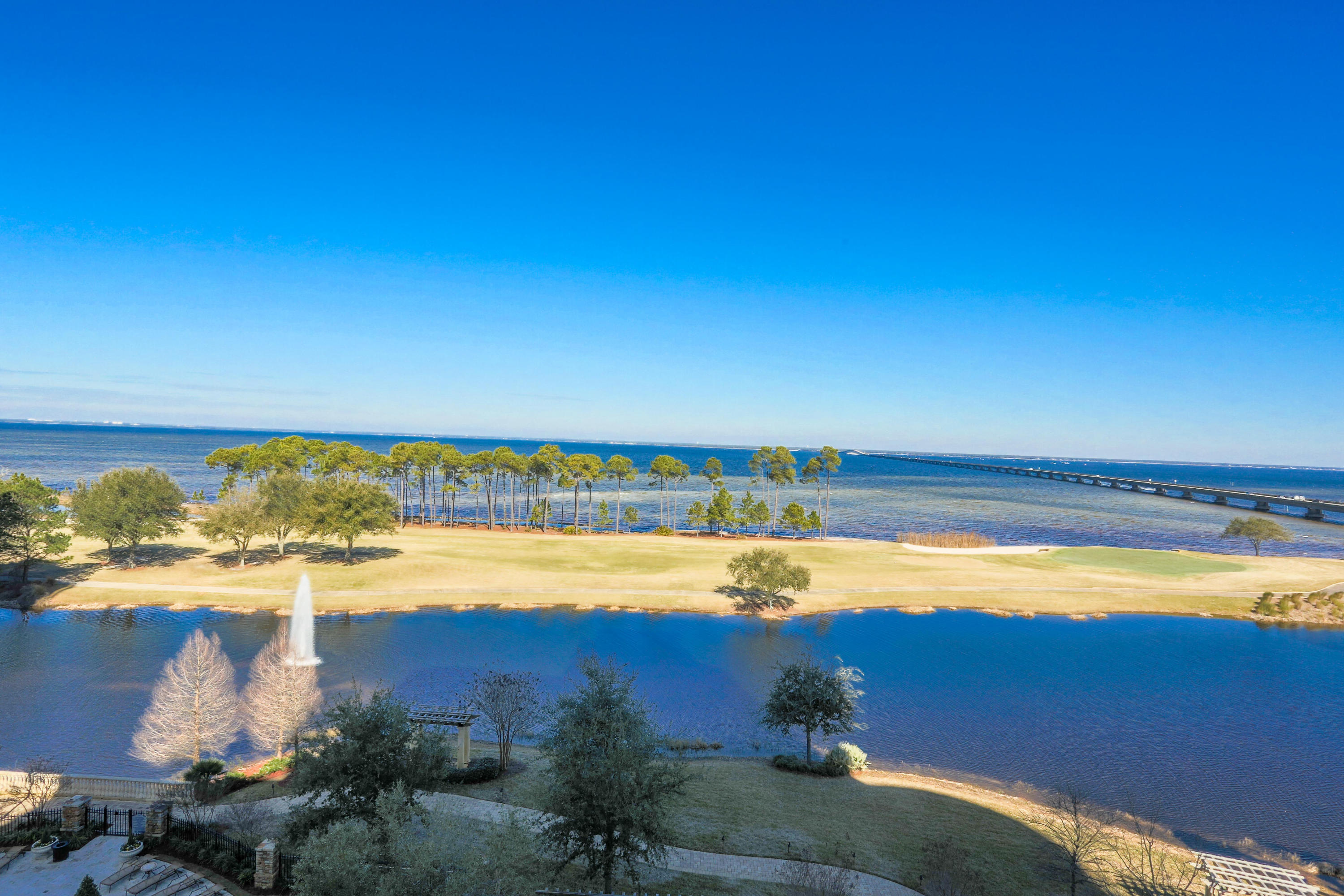 ONE WATER PLACE - Residential