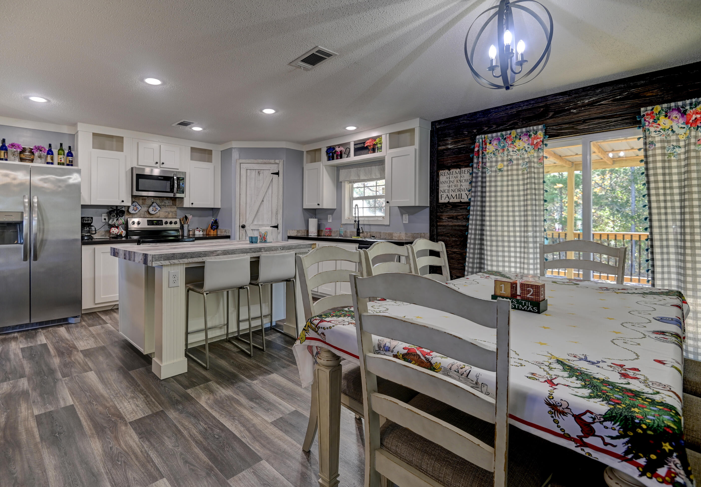 WOLFORD ACRES - Residential