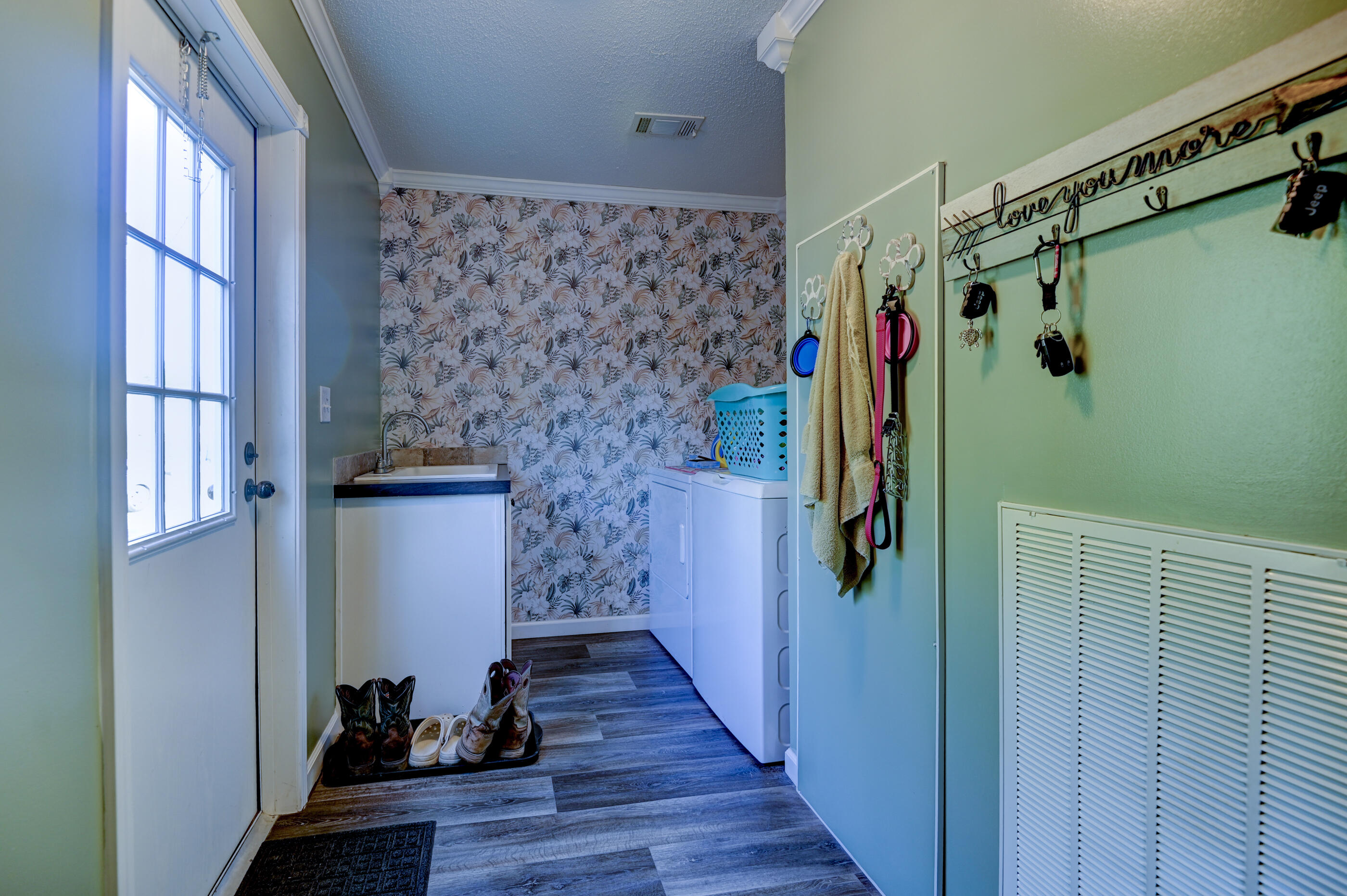 WOLFORD ACRES - Residential