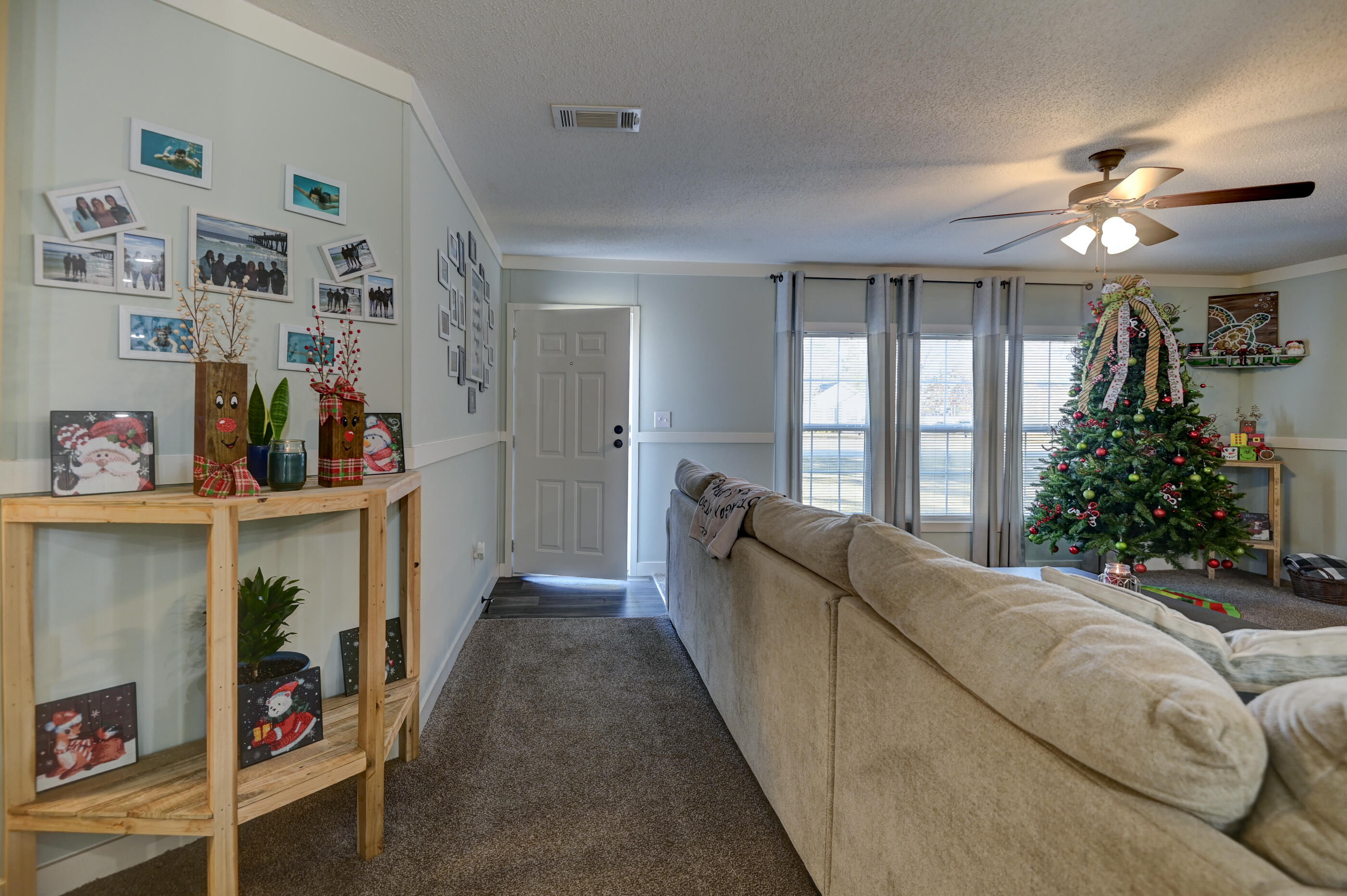 WOLFORD ACRES - Residential