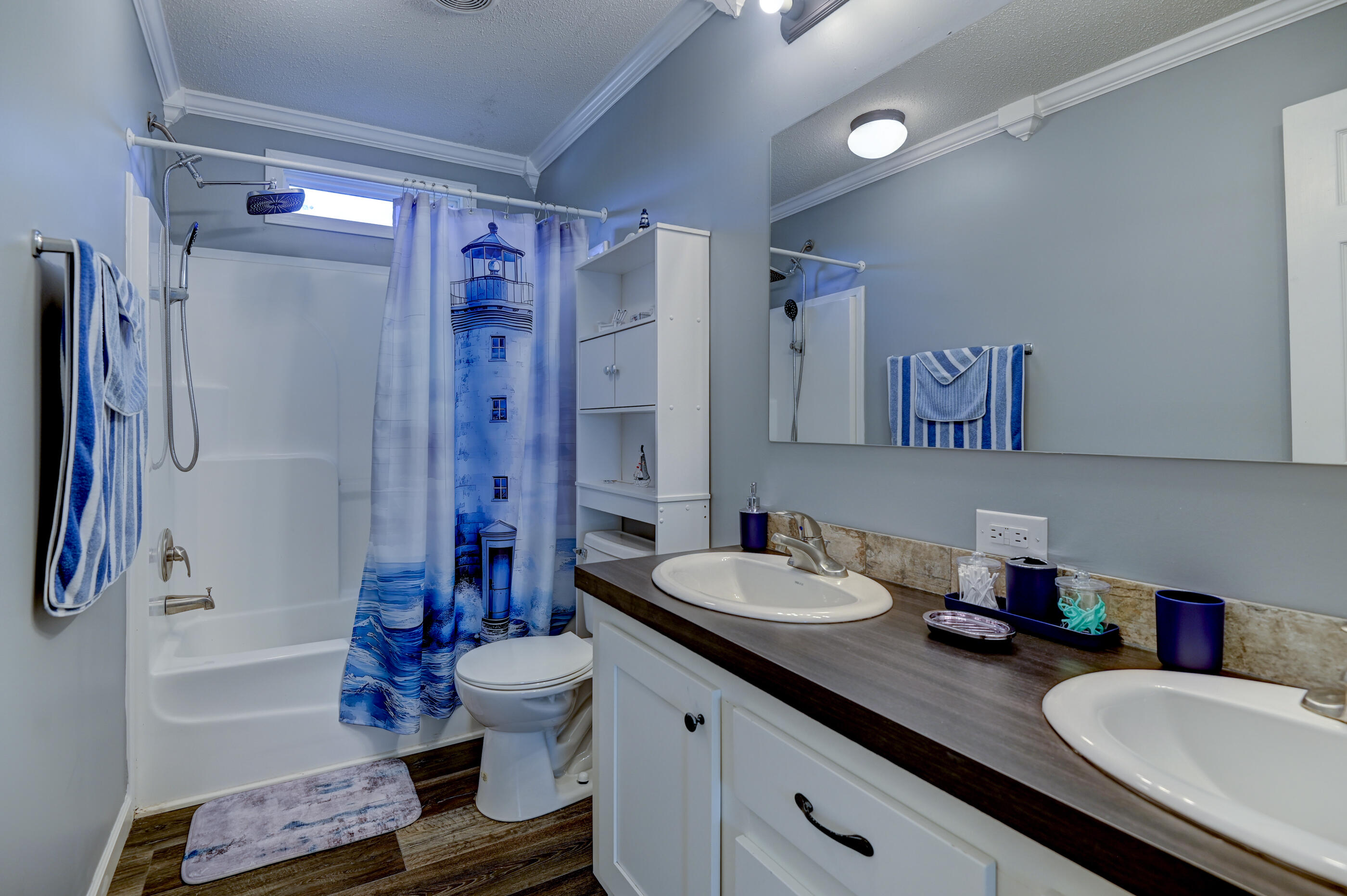 WOLFORD ACRES - Residential