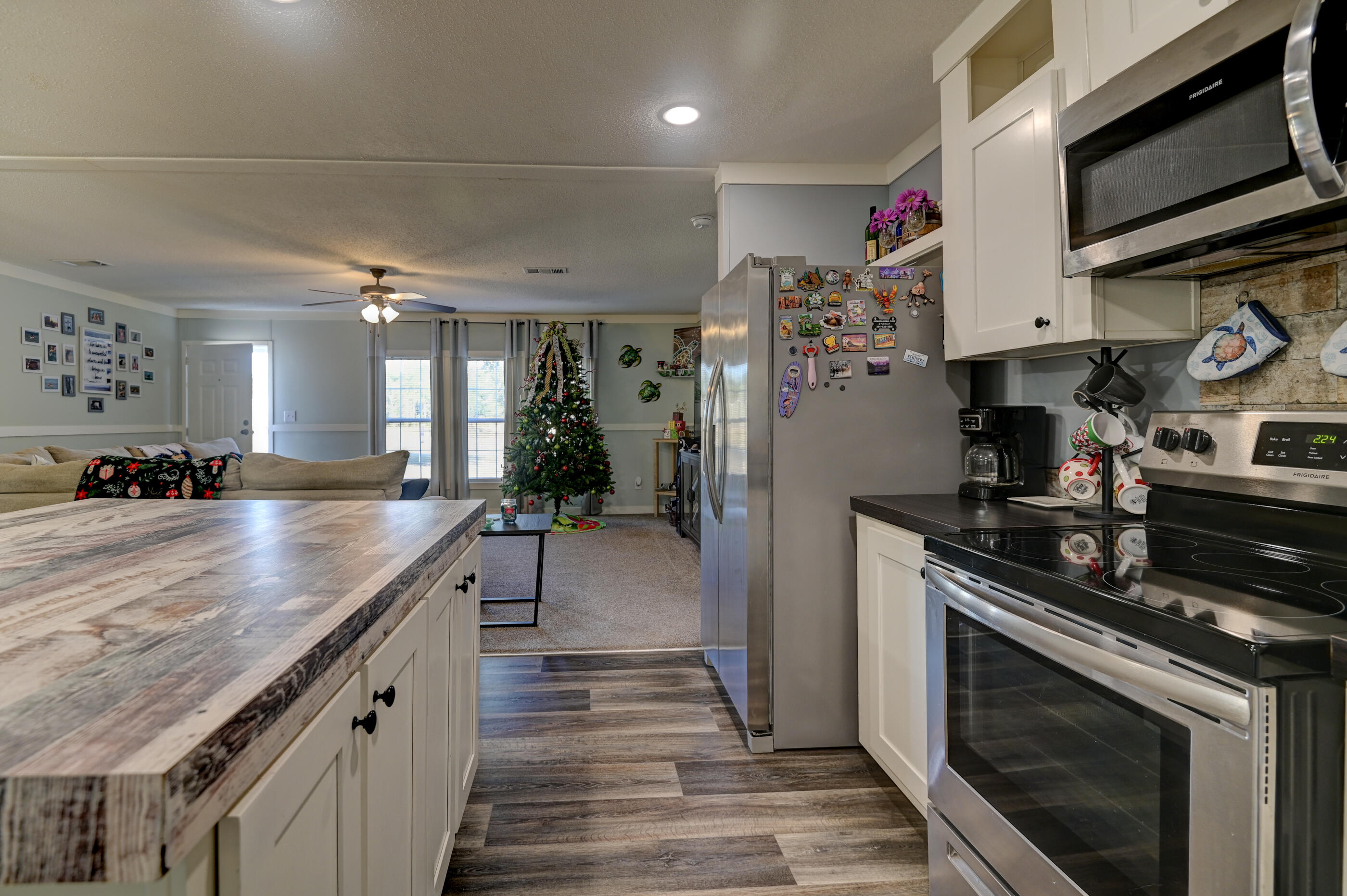 WOLFORD ACRES - Residential