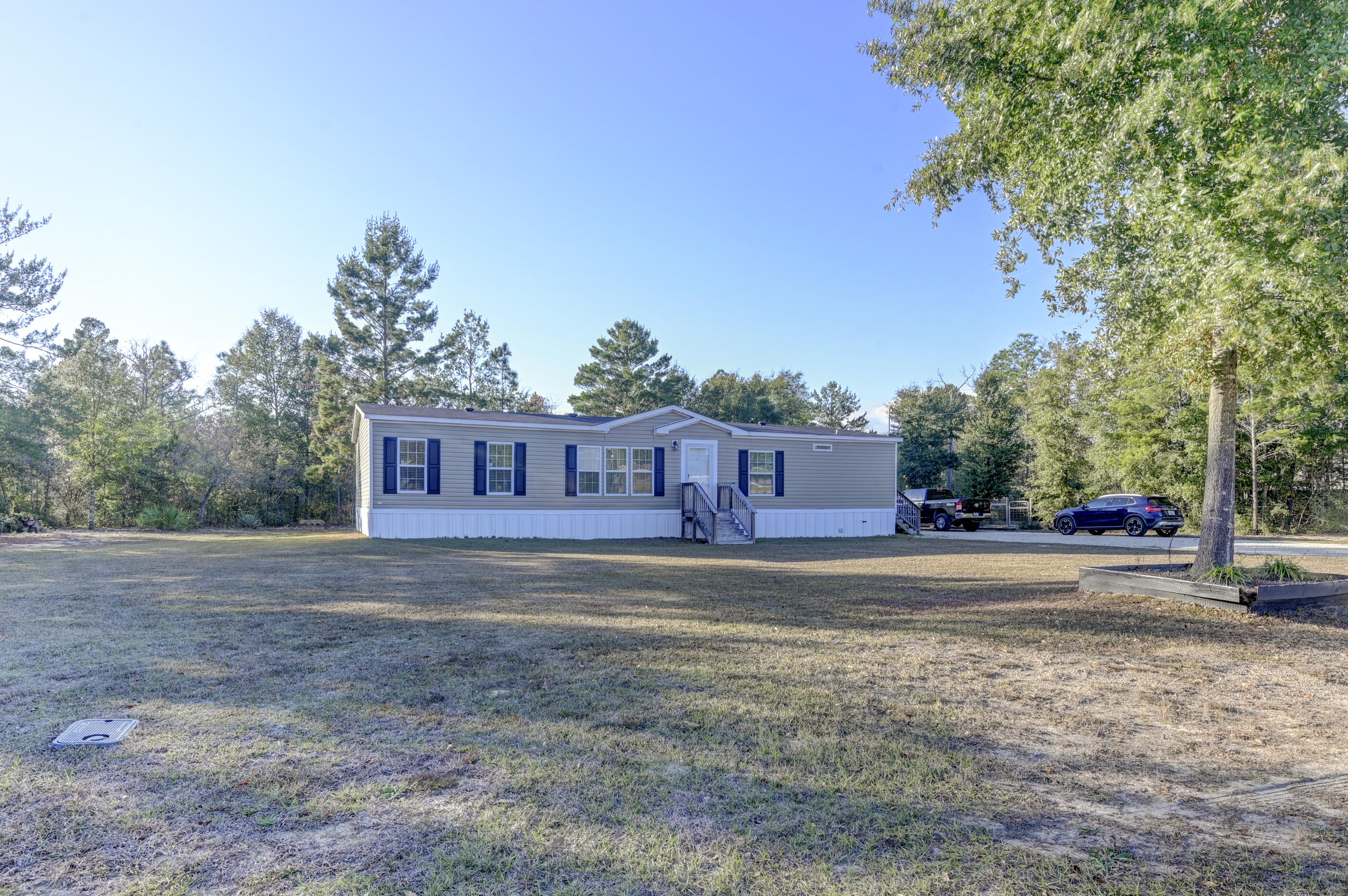 WOLFORD ACRES - Residential