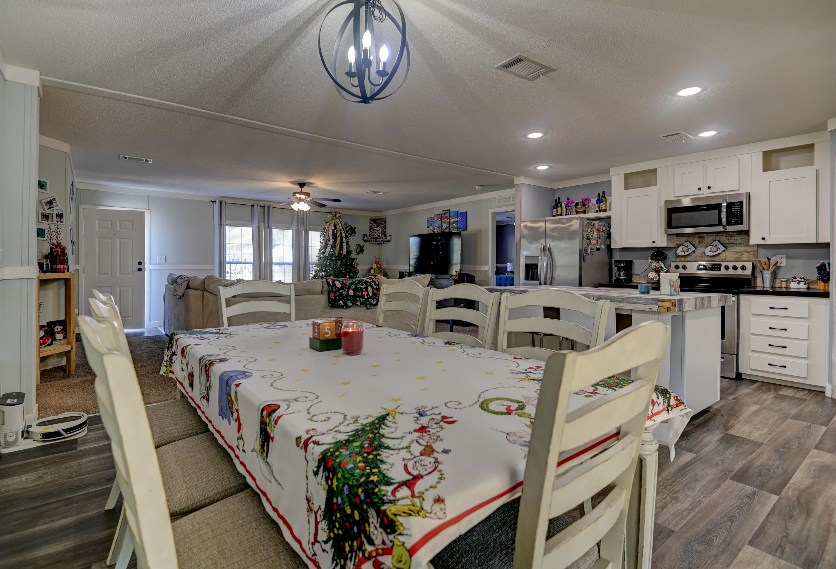 WOLFORD ACRES - Residential