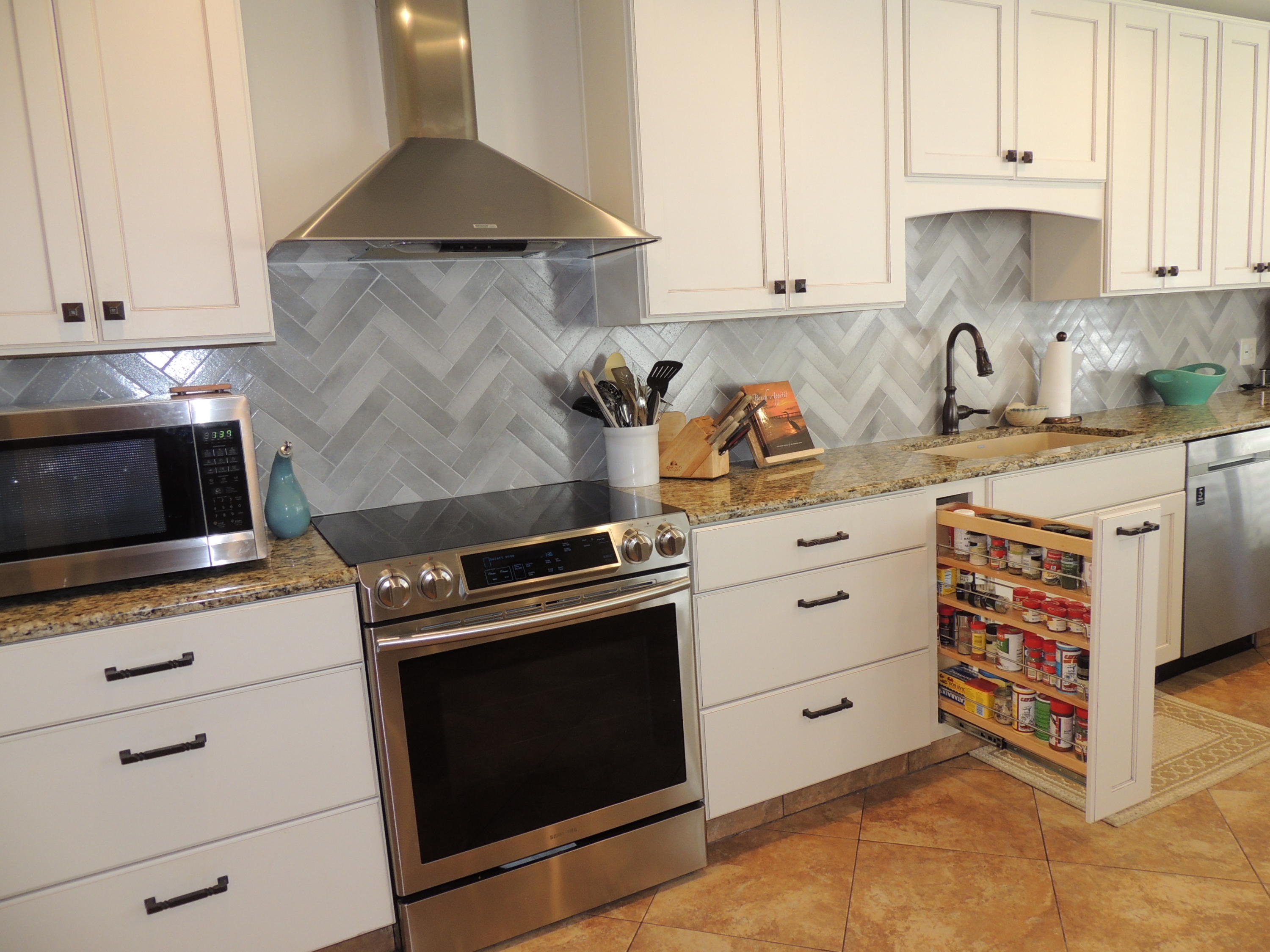 GLENEAGLES GREEN BLUEWATER BAY - Residential