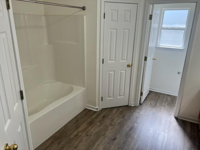 PORT DIXIE - Residential Lease