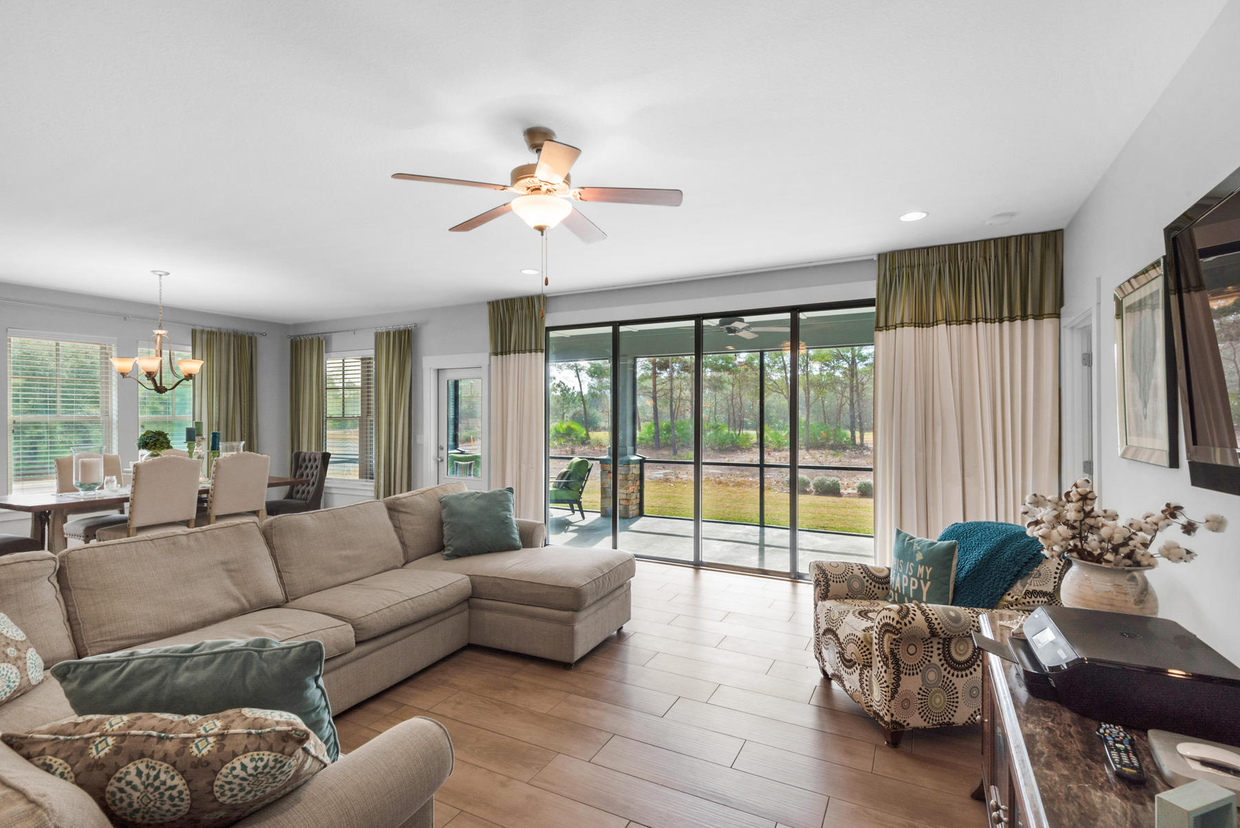 WILD HERON - Residential