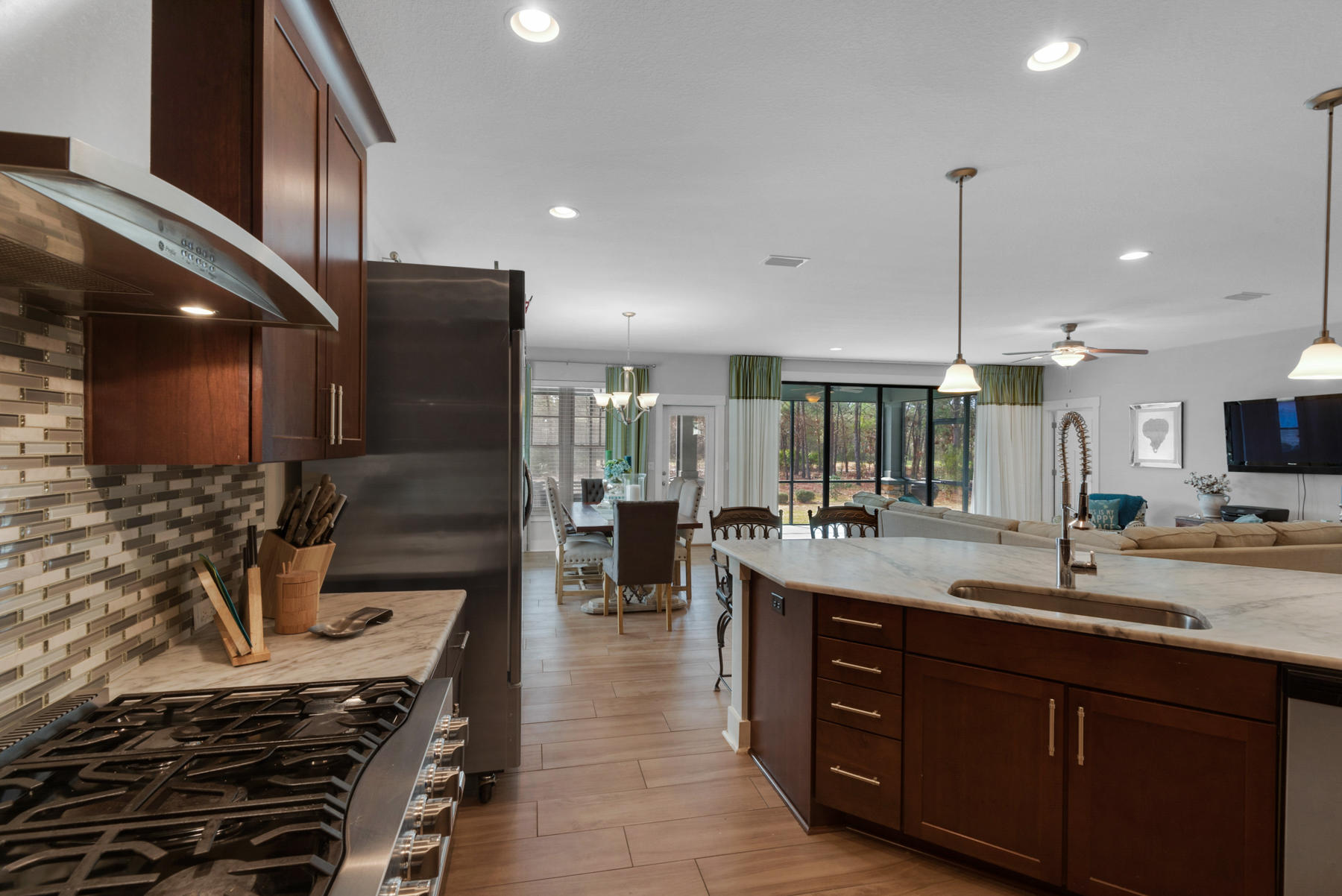 WILD HERON - Residential